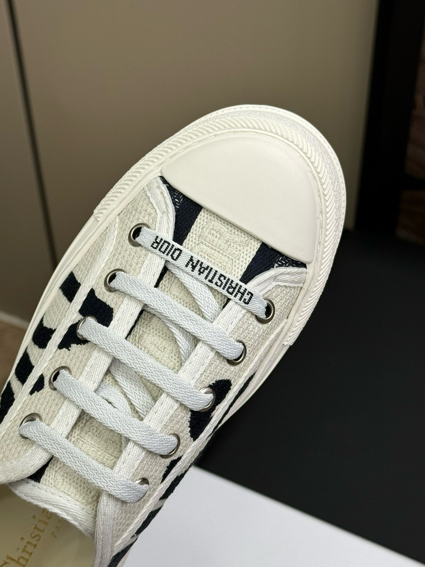 CD PLATFORM SNEAKER