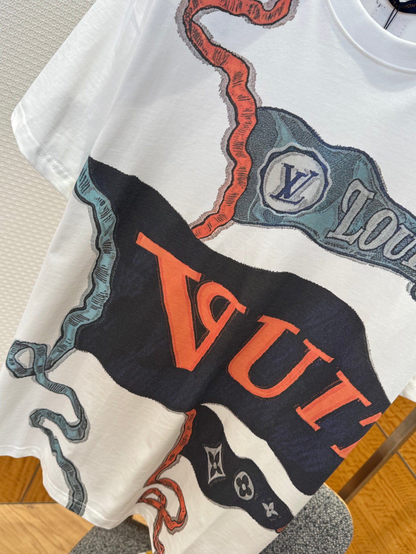 LOU T-SHIRT