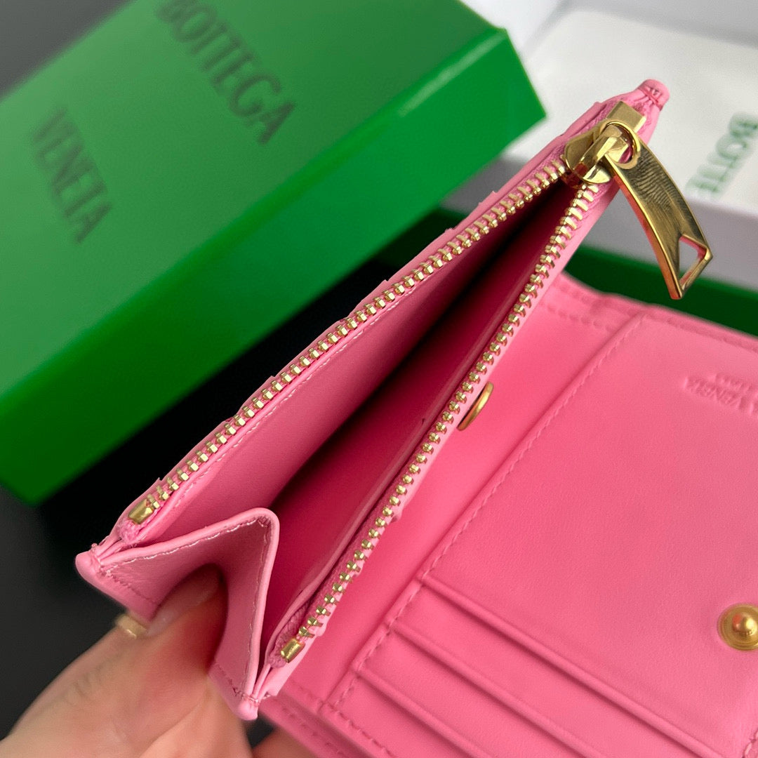 BV INTRECCIATO SMALL BI-FOLD WALLET