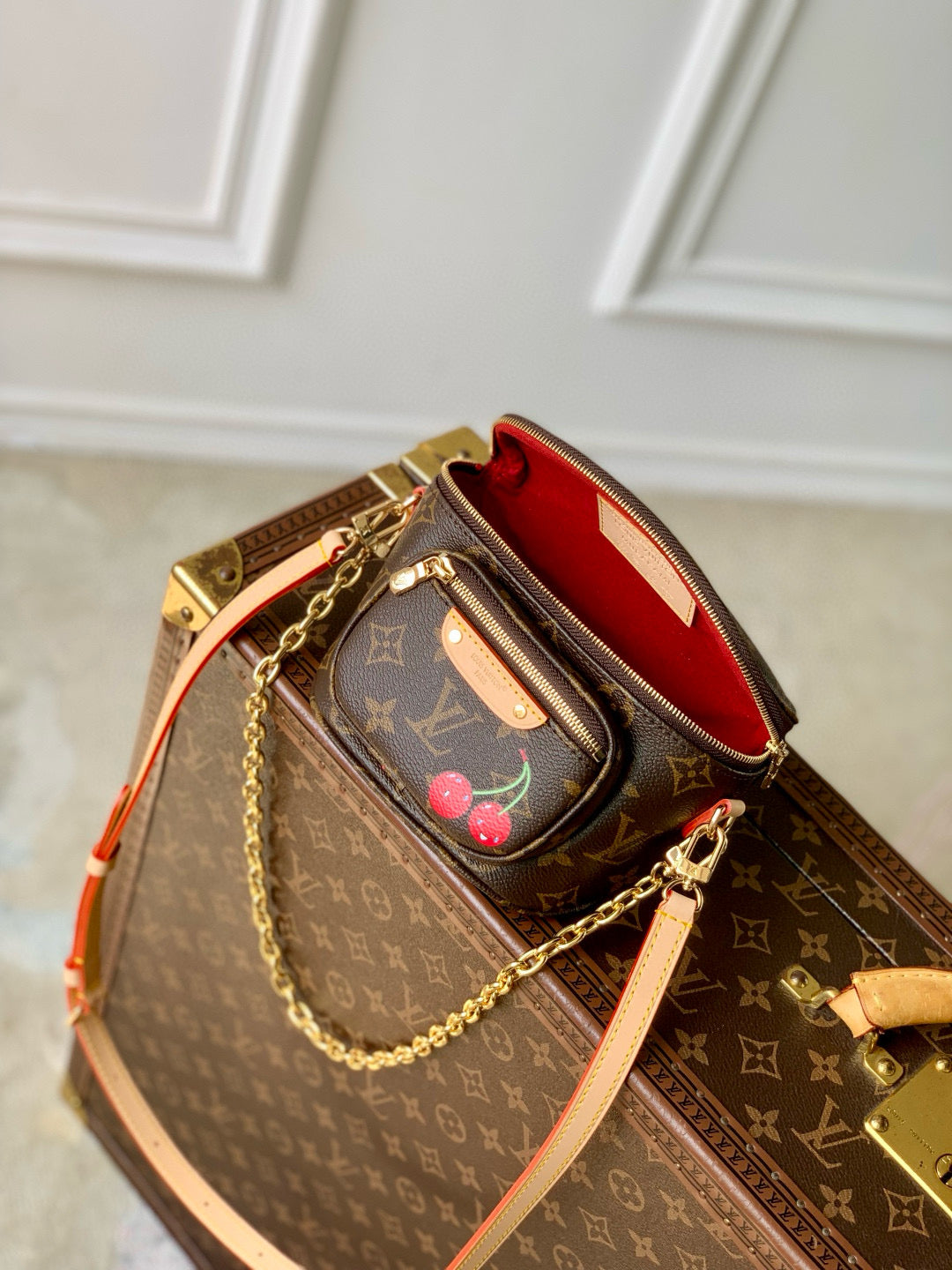 LOU x MURAKAMI MINI BUMBAG