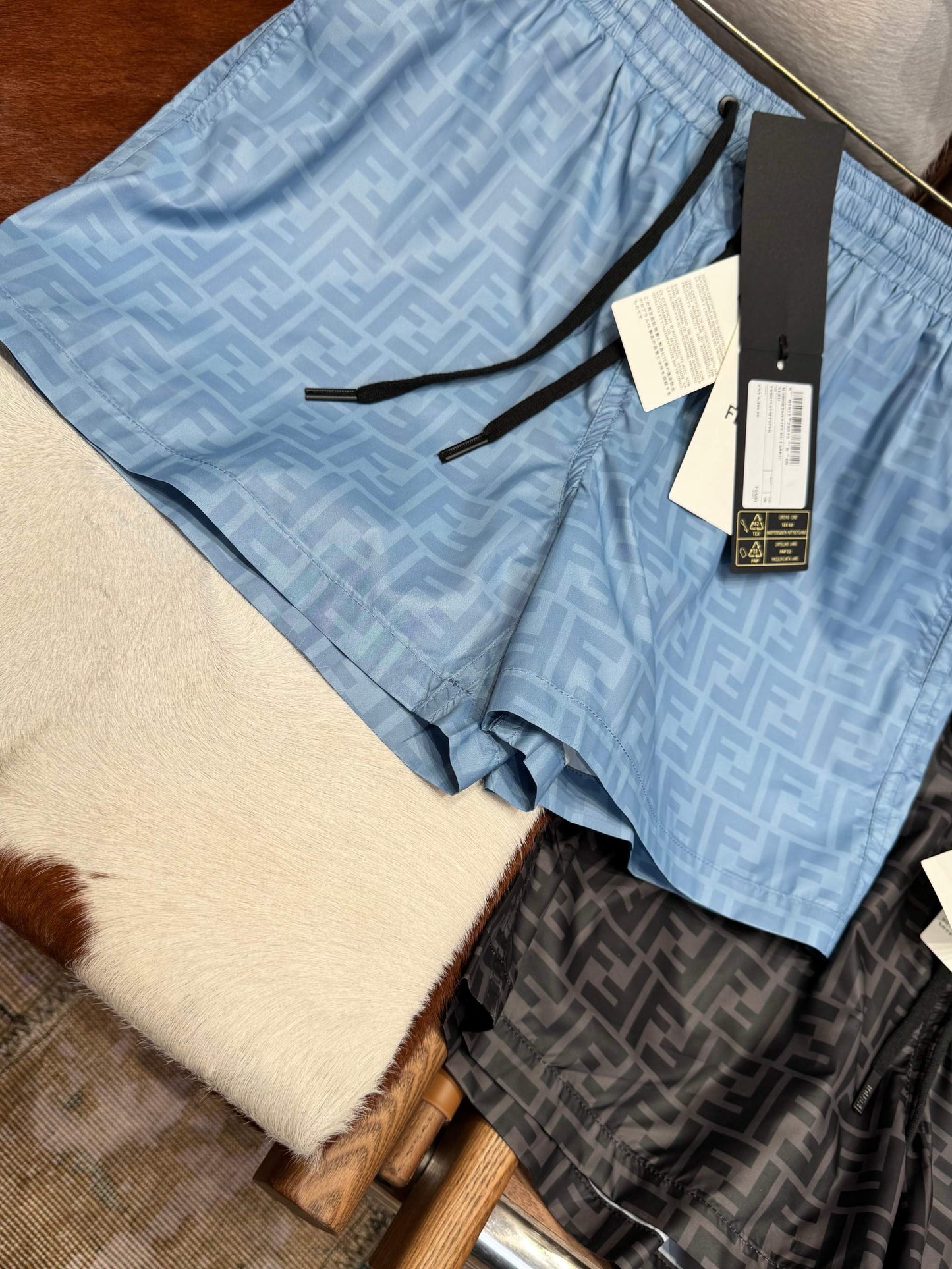 FEN SHORTS