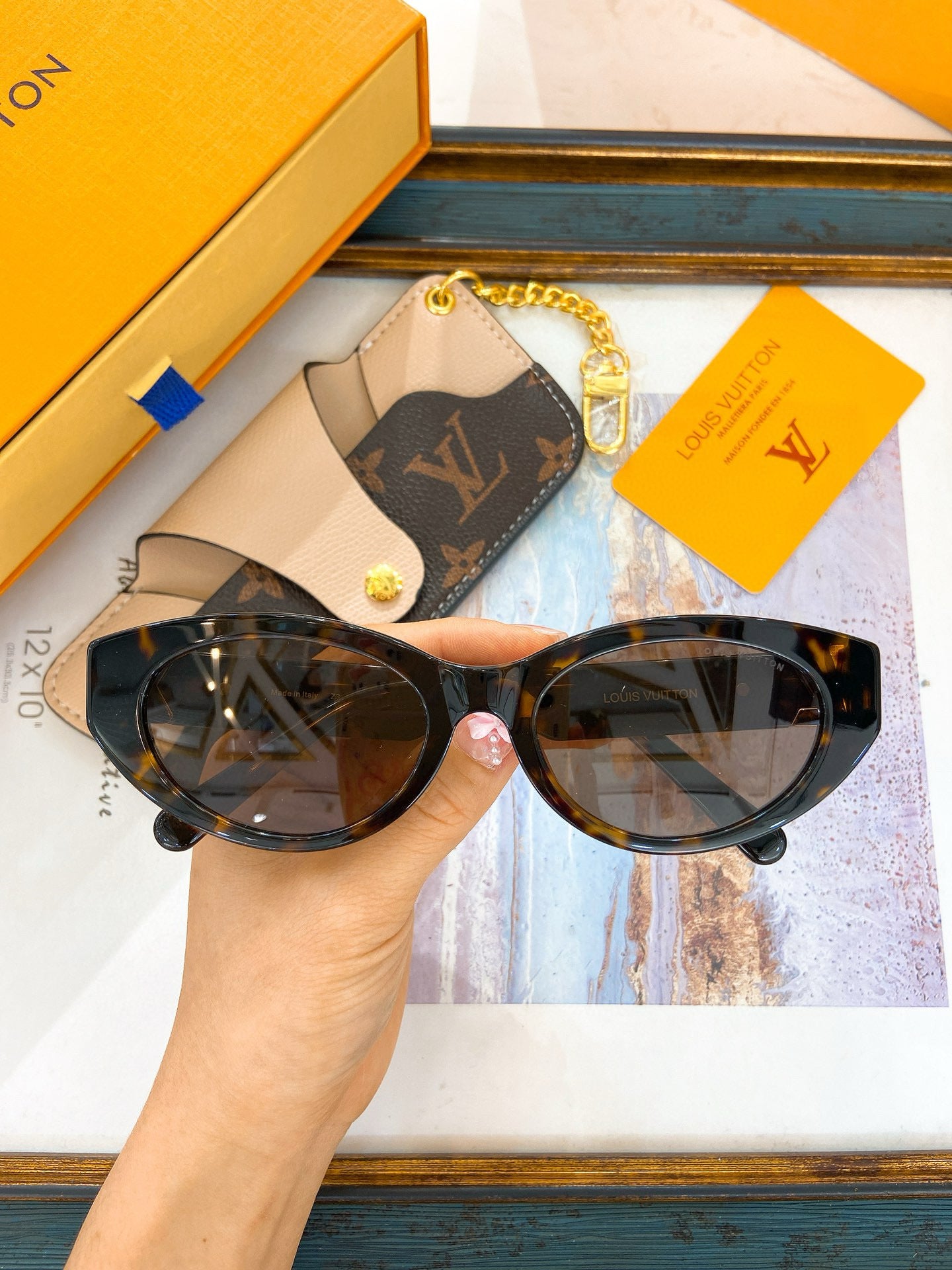 LOU SUNGLASSES