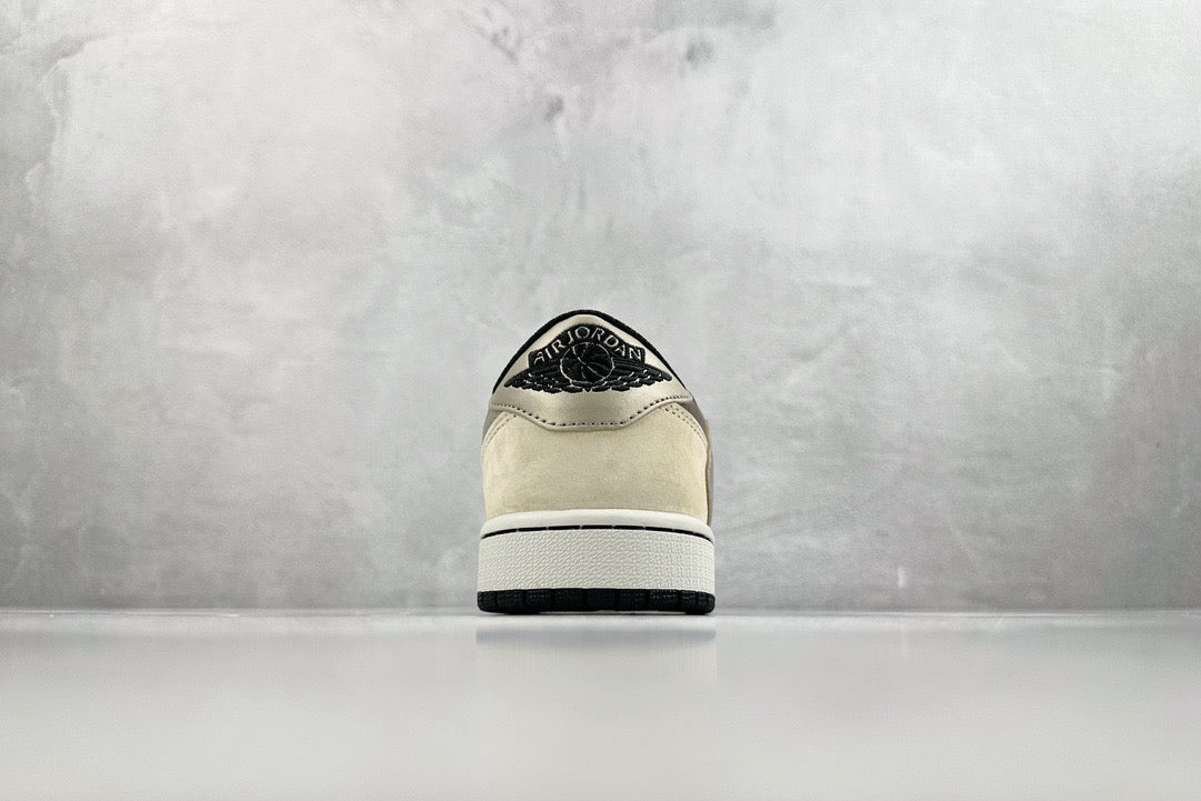 TRAVIS S x JORDAN 1 LOW REVERSE MOCHA