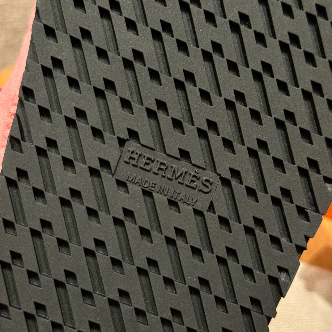 HERM CHYPRE SANDALS