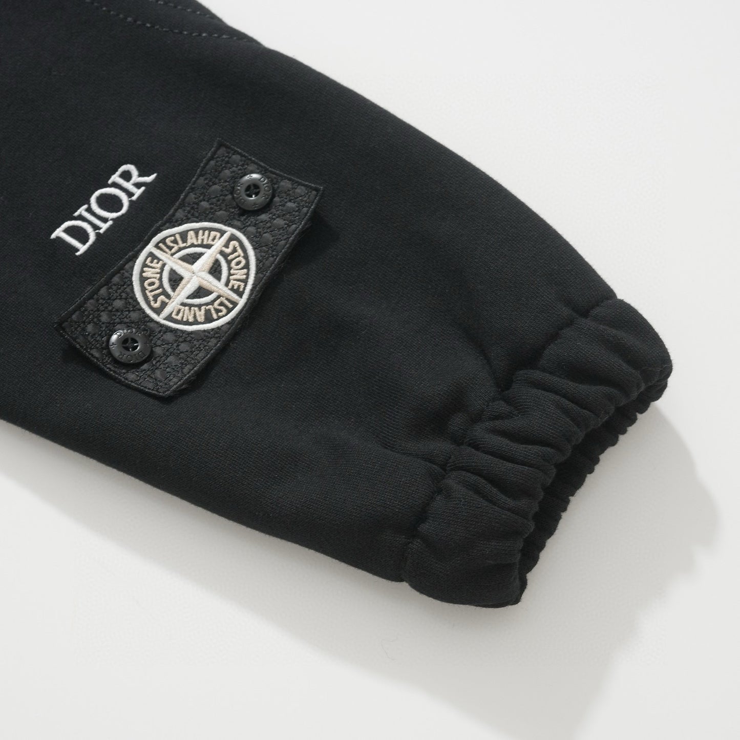 CD x STONE I SWEATSHIRT