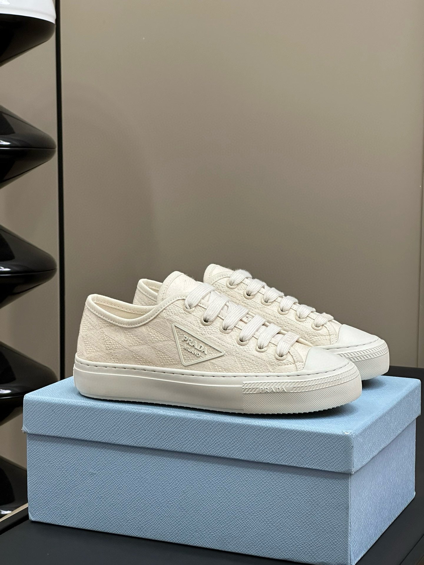 PD SNEAKERS