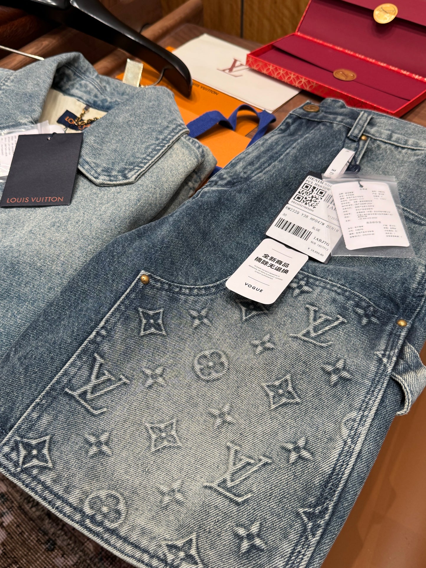 LOU DENIM SHORTS