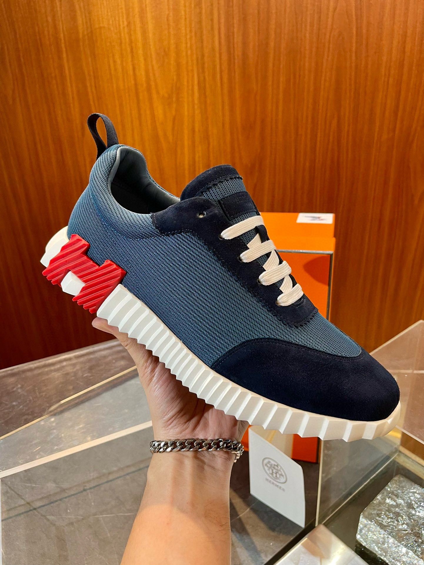 HERM BOUNCING SNEAKERS