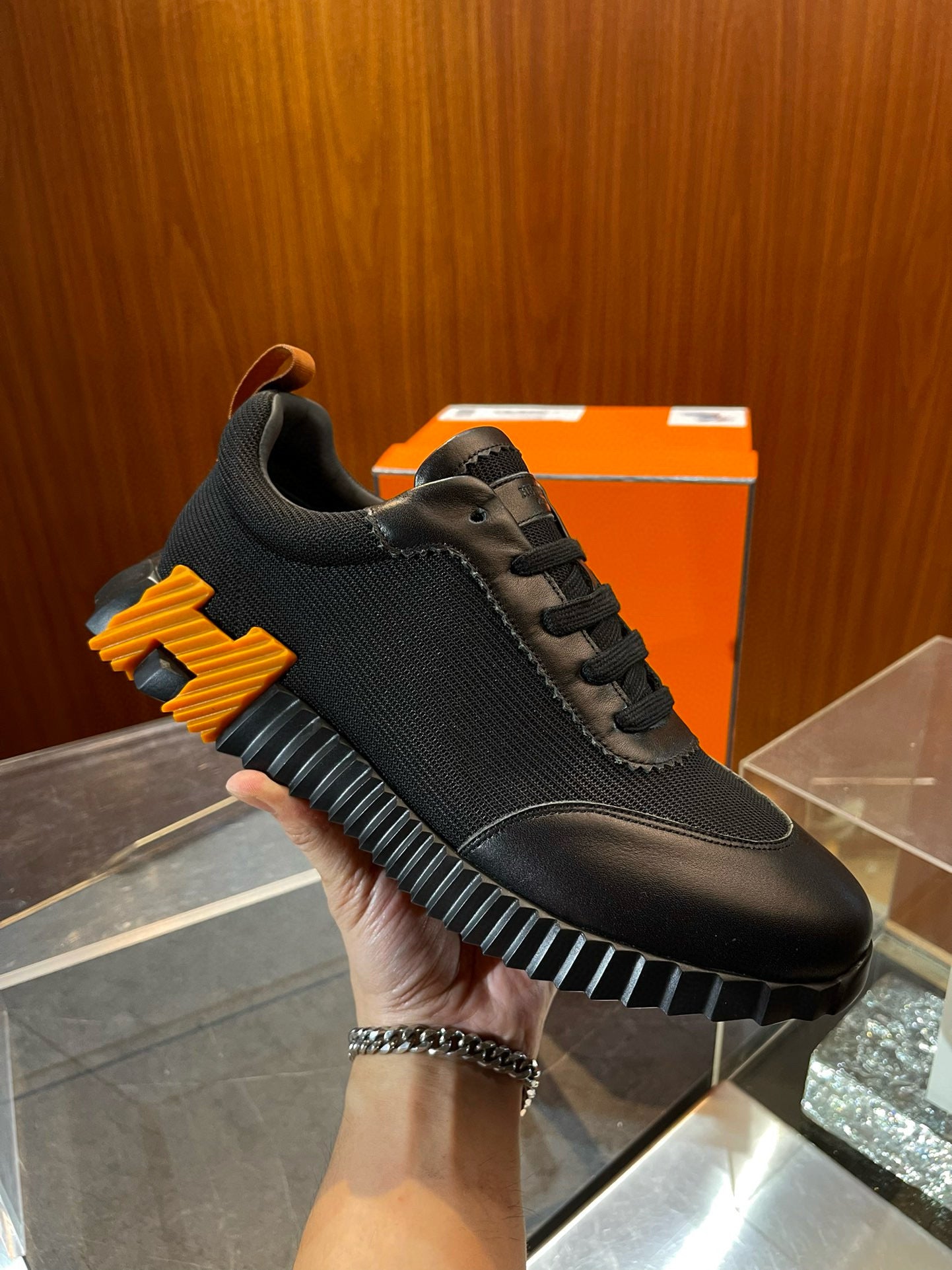 HERM BOUNCING SNEAKERS