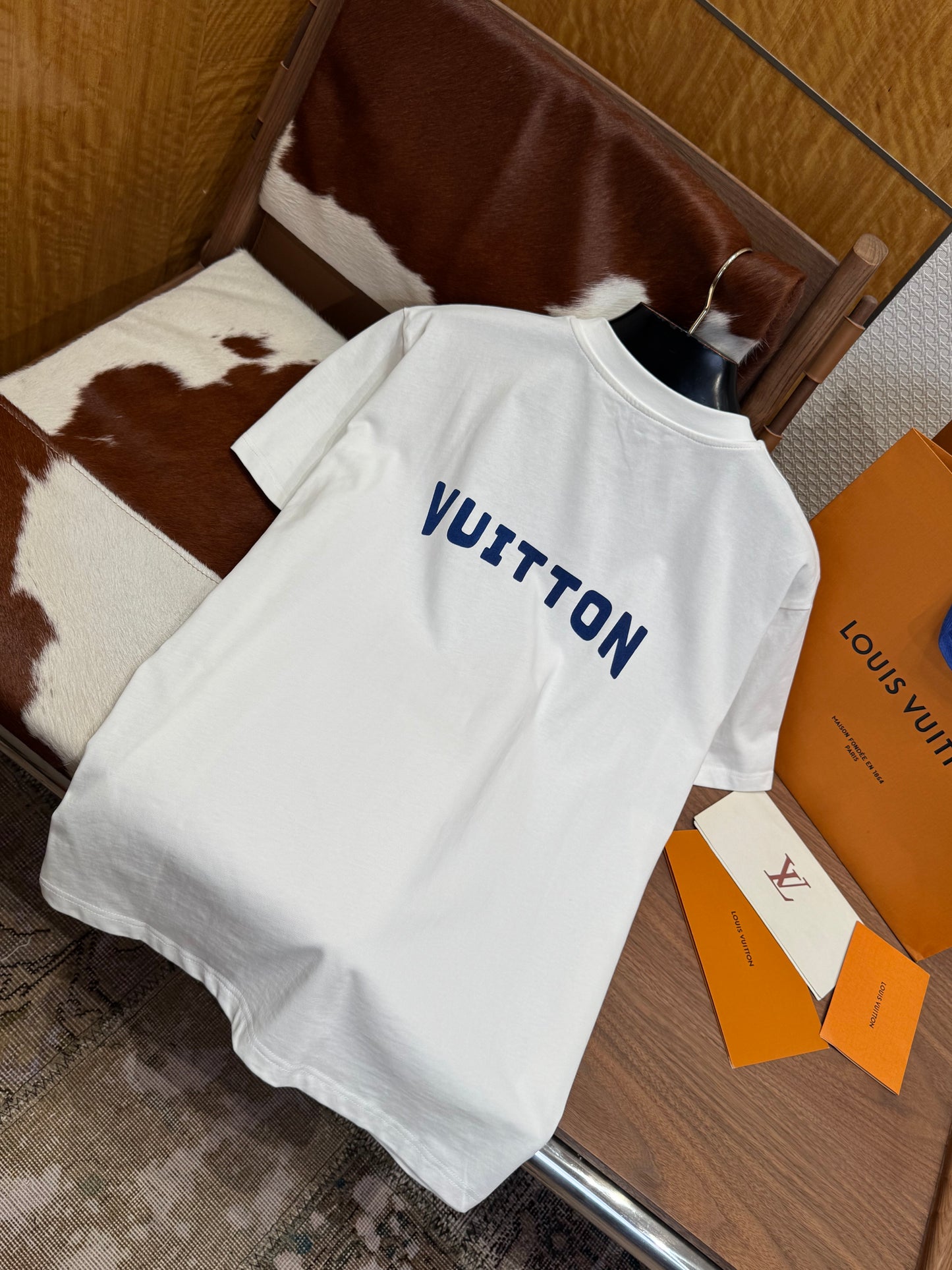 LOU T-SHIRT
