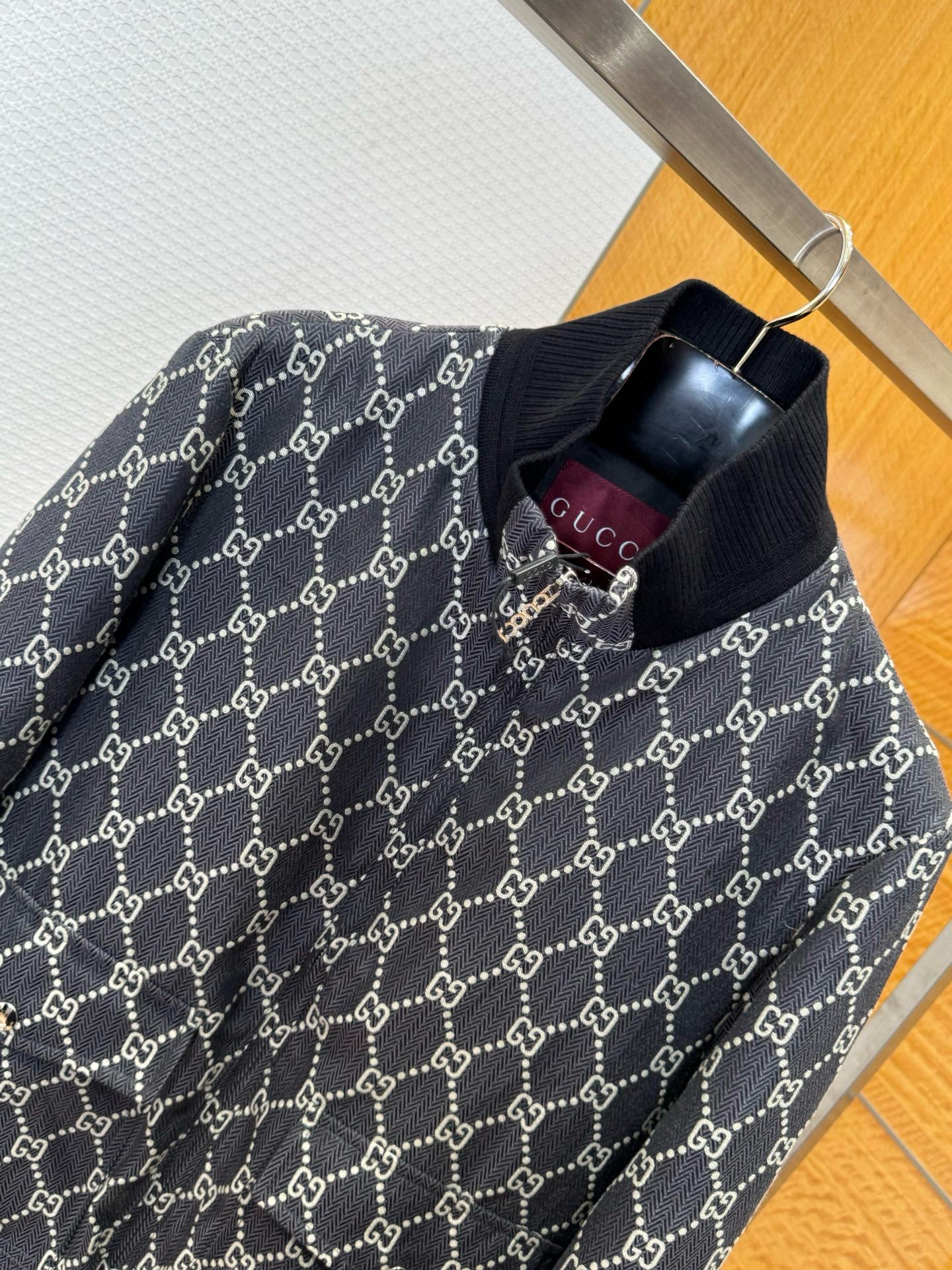 GG BOMBER JACKET