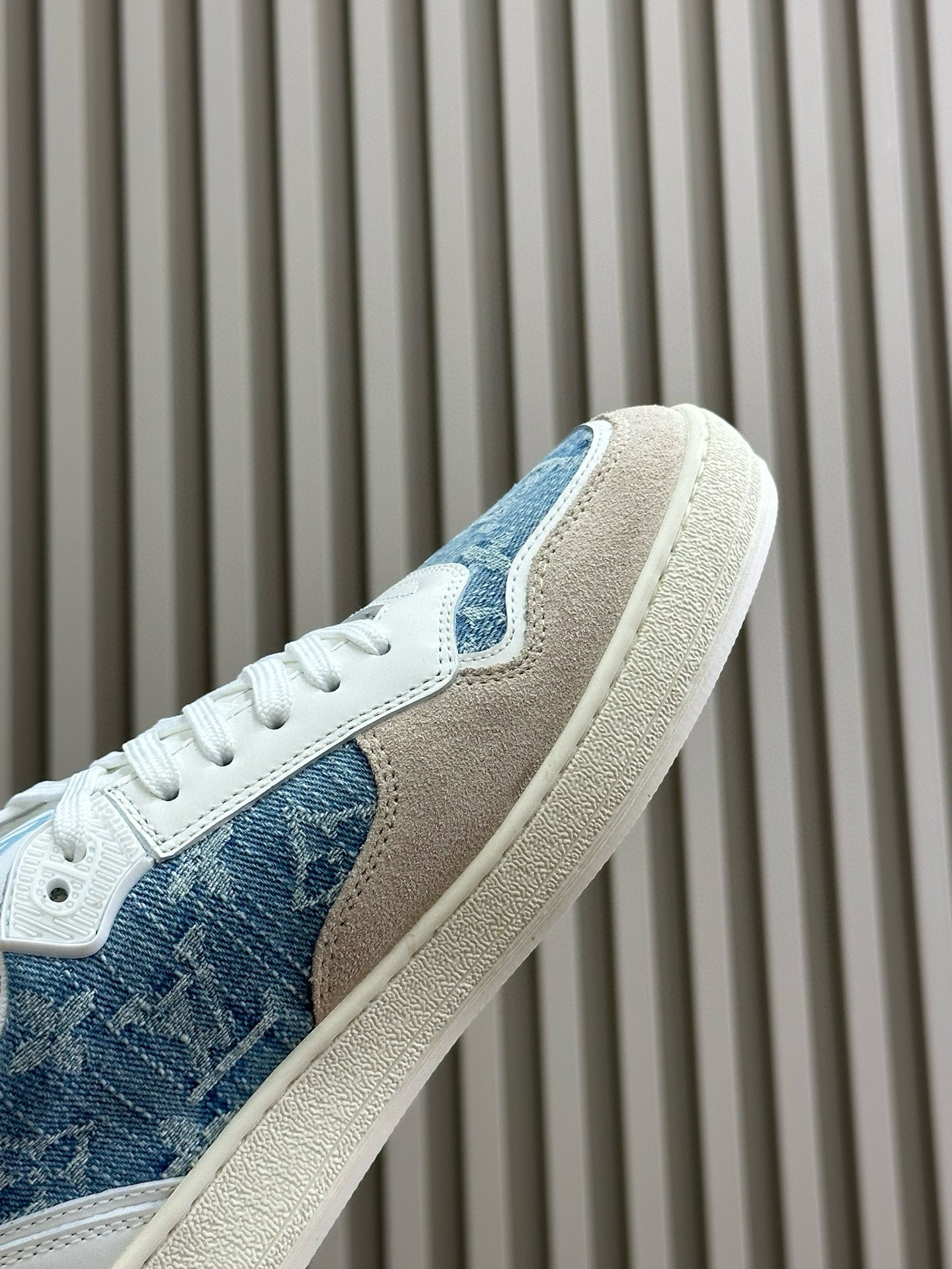 LOU STADIUM SNEAKER