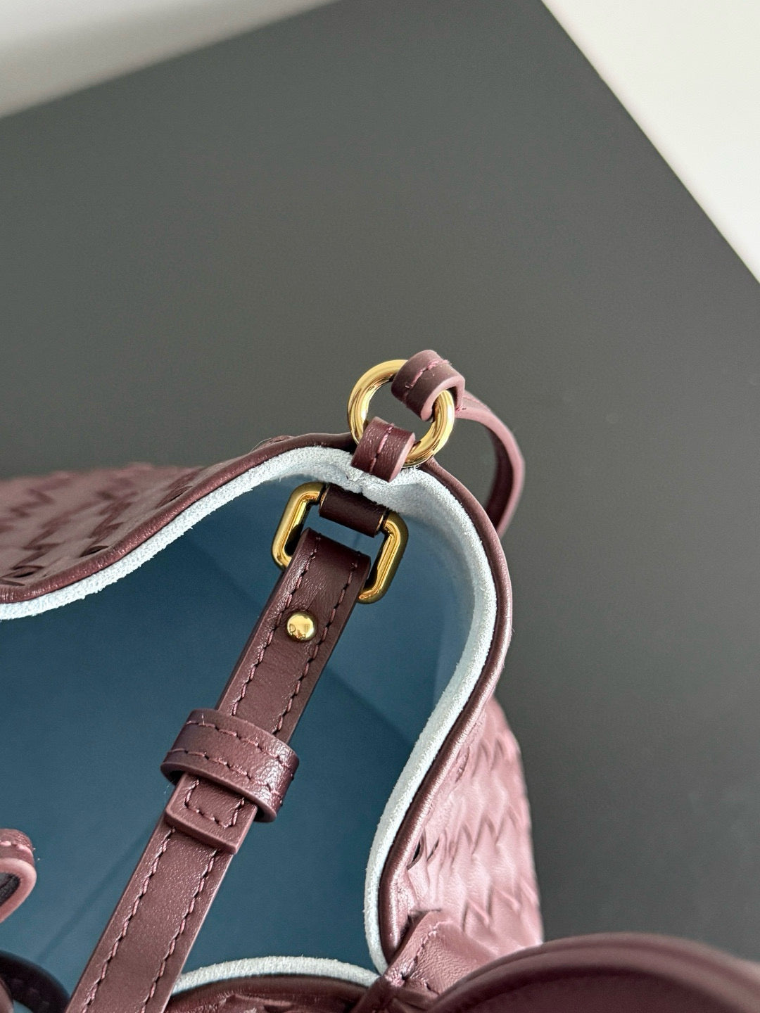 BOTT V SMALL PINACOTECA BAG