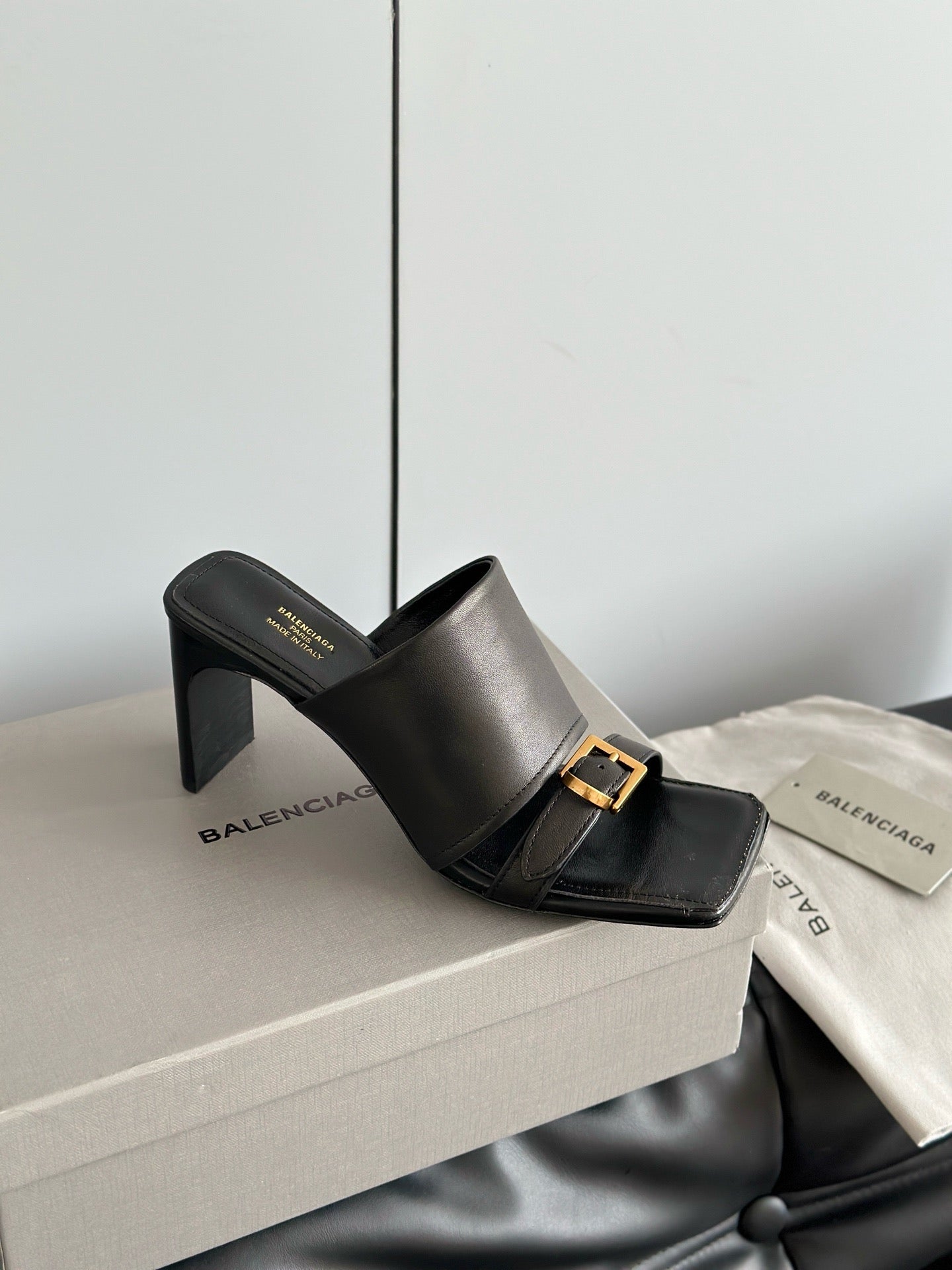 BAL HEELS