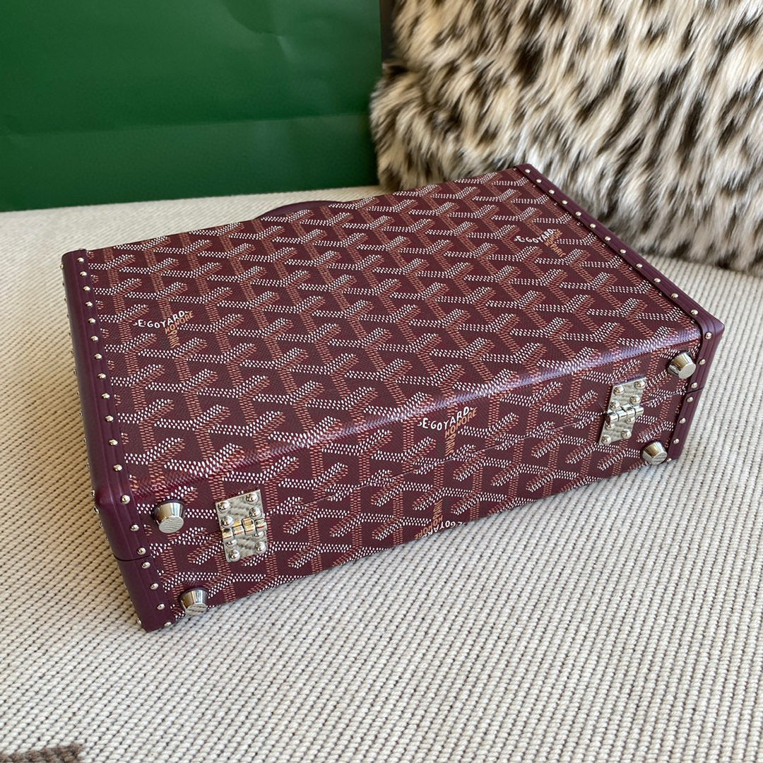 GOYA GRAND HOTEL TRUNK BAG