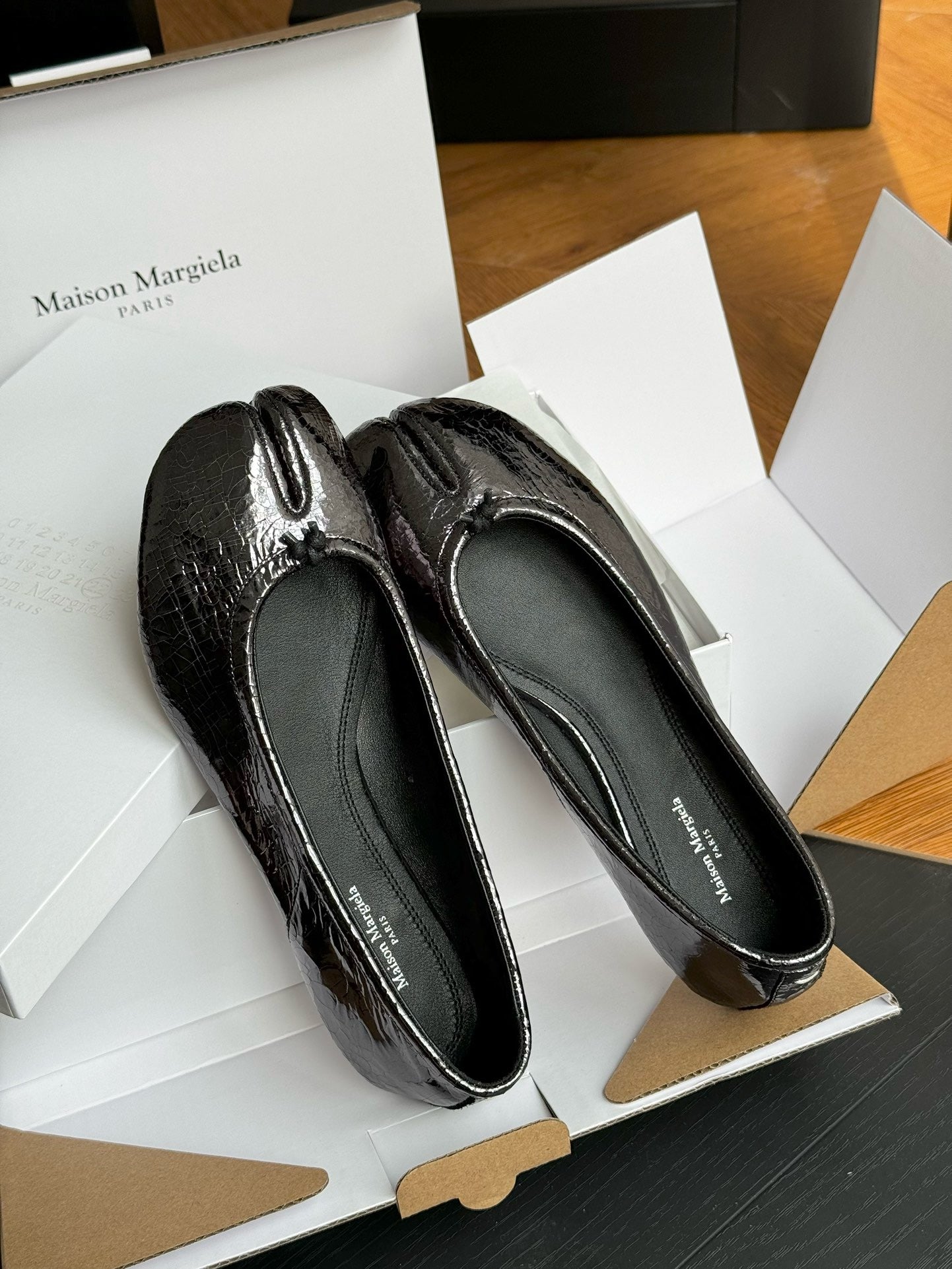 MAISON M TABI BALLET FLATS