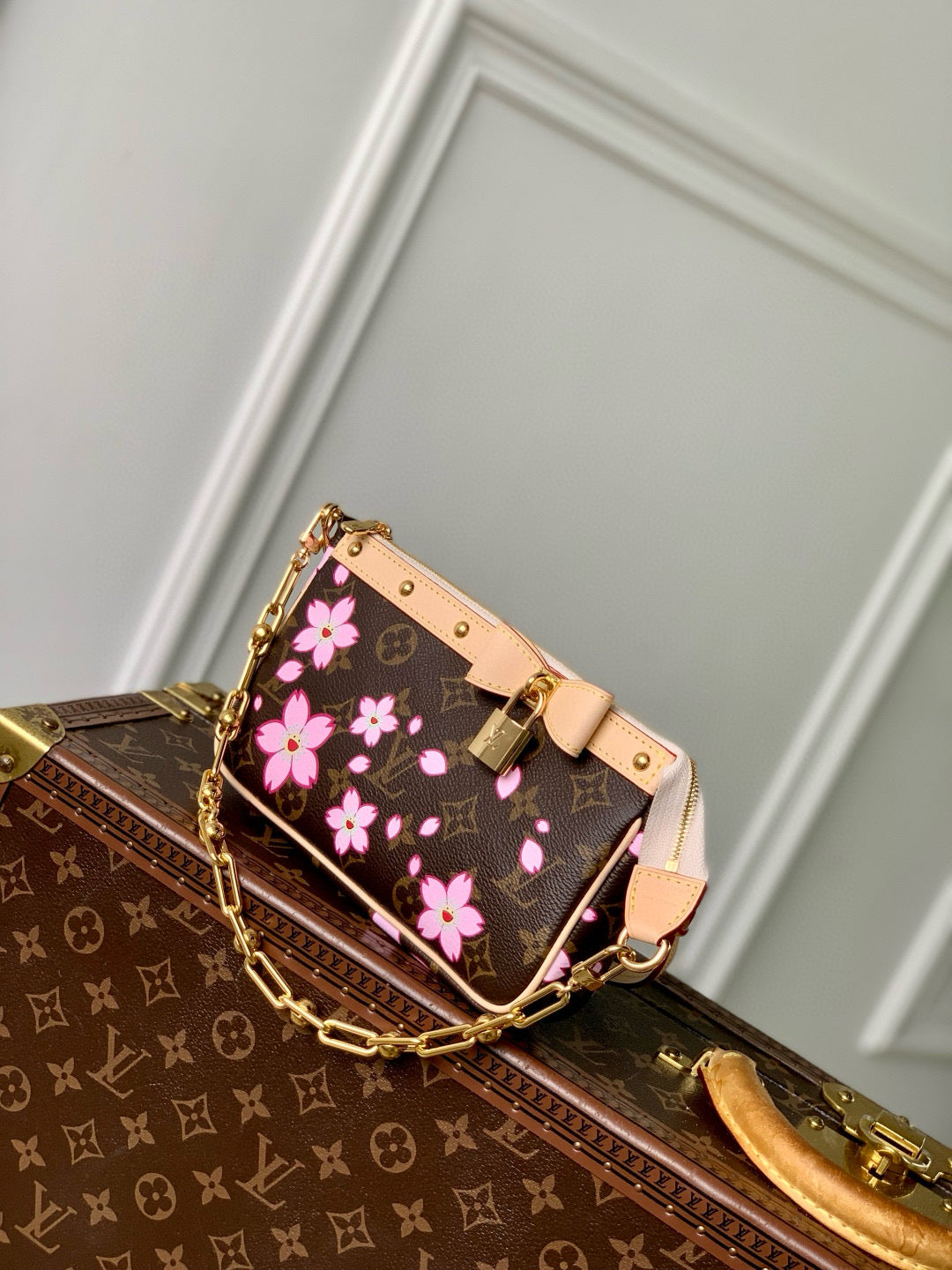 LOU x MURAKAMI POCHETTE BAG