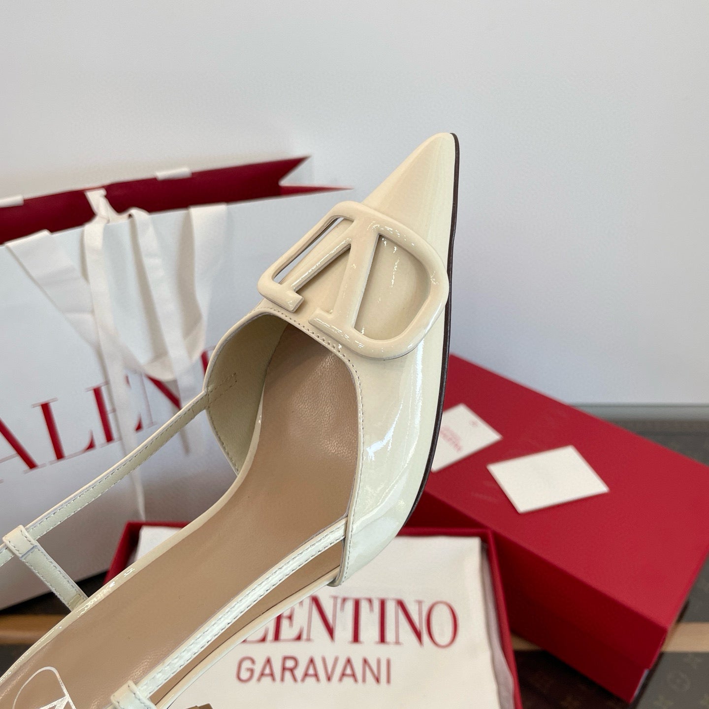 VAL HEELS