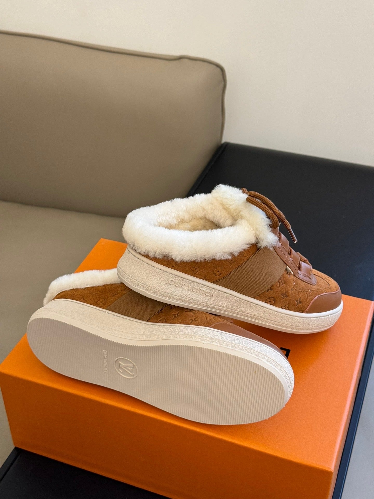 LOU OPEN BACK SNEAKERS