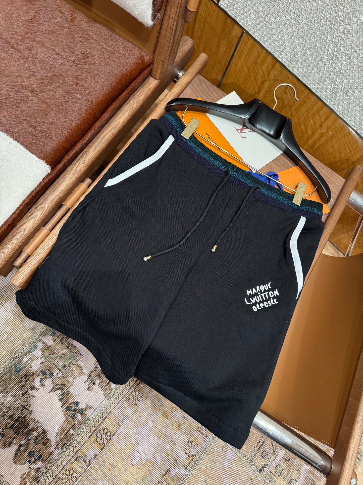 LOU SHORTS