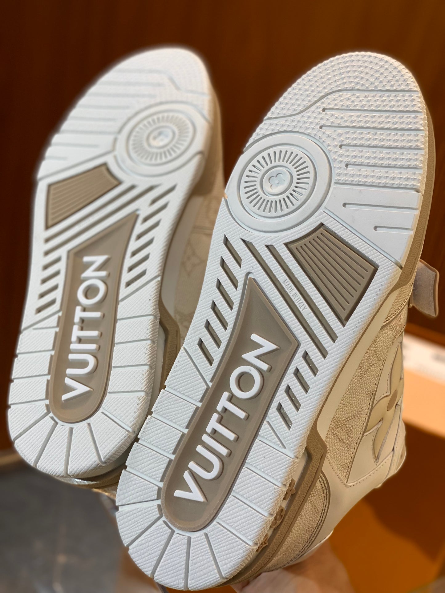 LOU TRAINERS