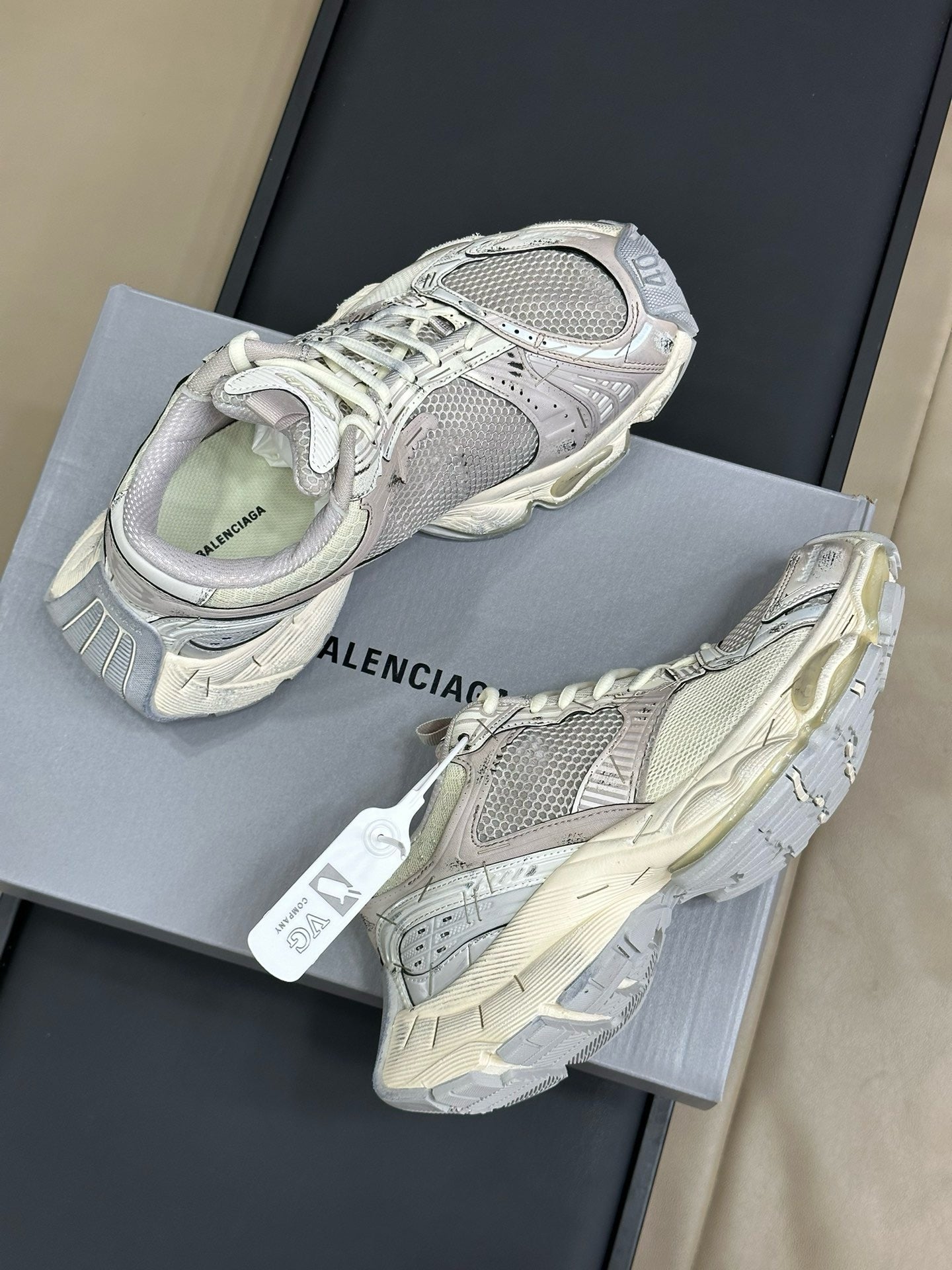 BAL STAPLER TRAINERS