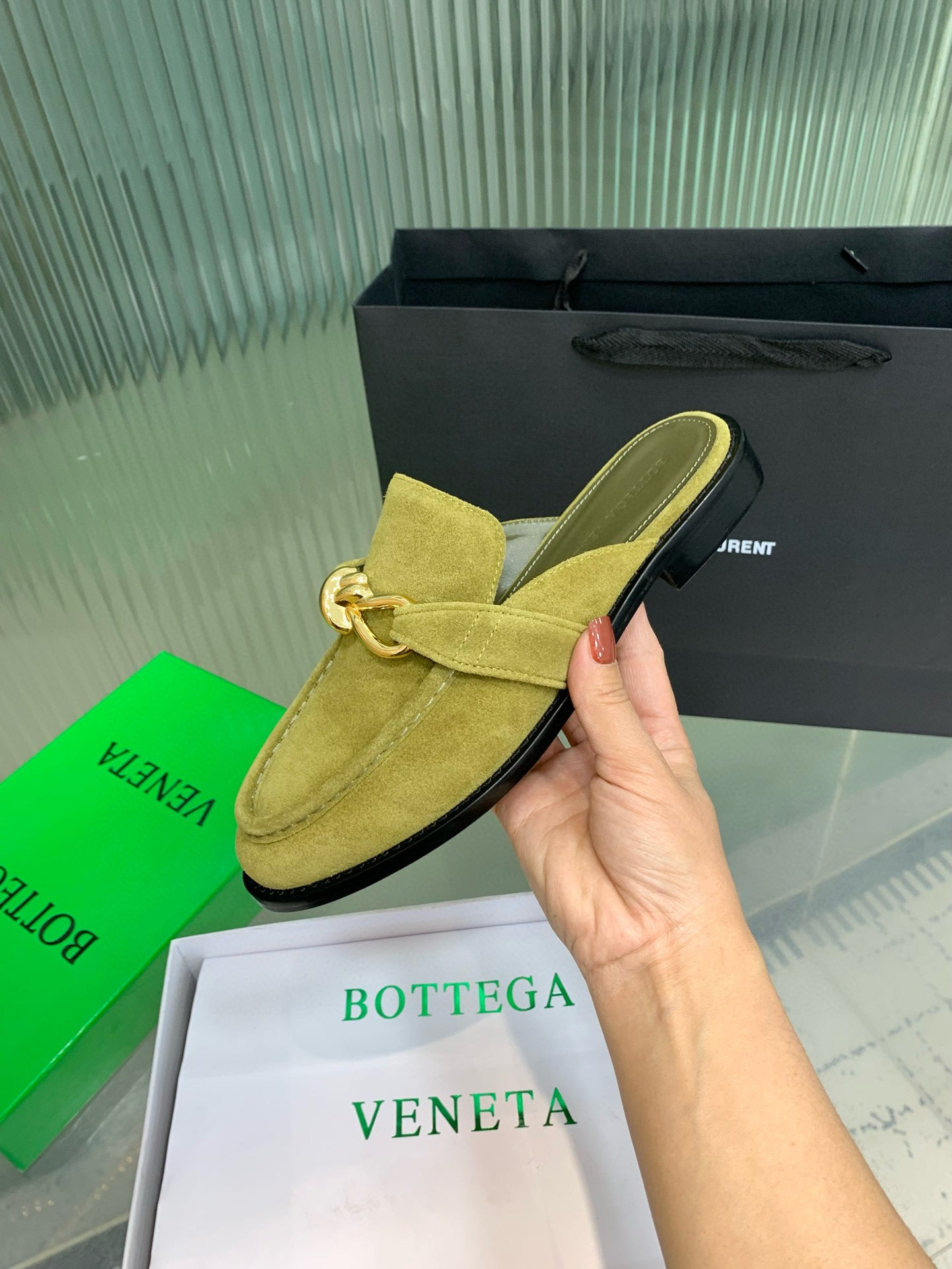 BOTT MULES