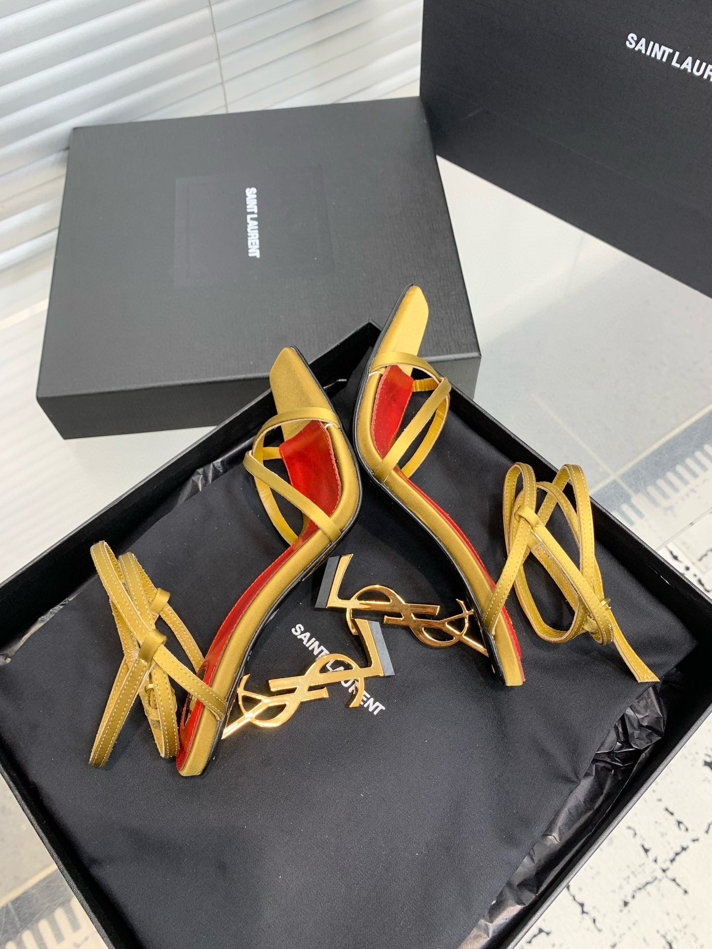SL HEELS