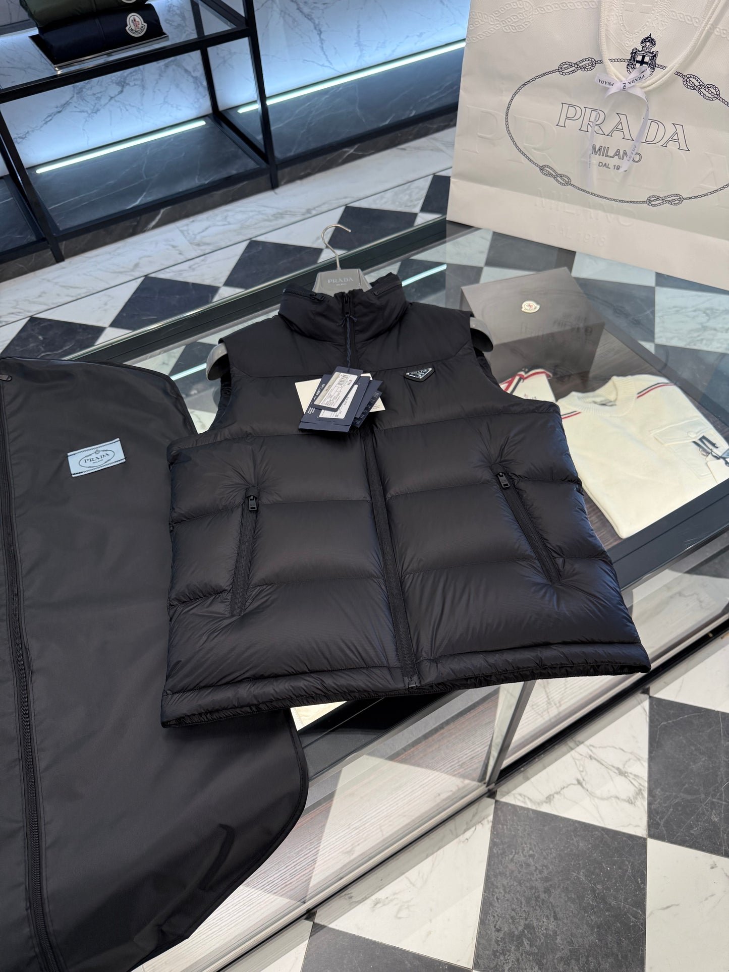 PD VEST