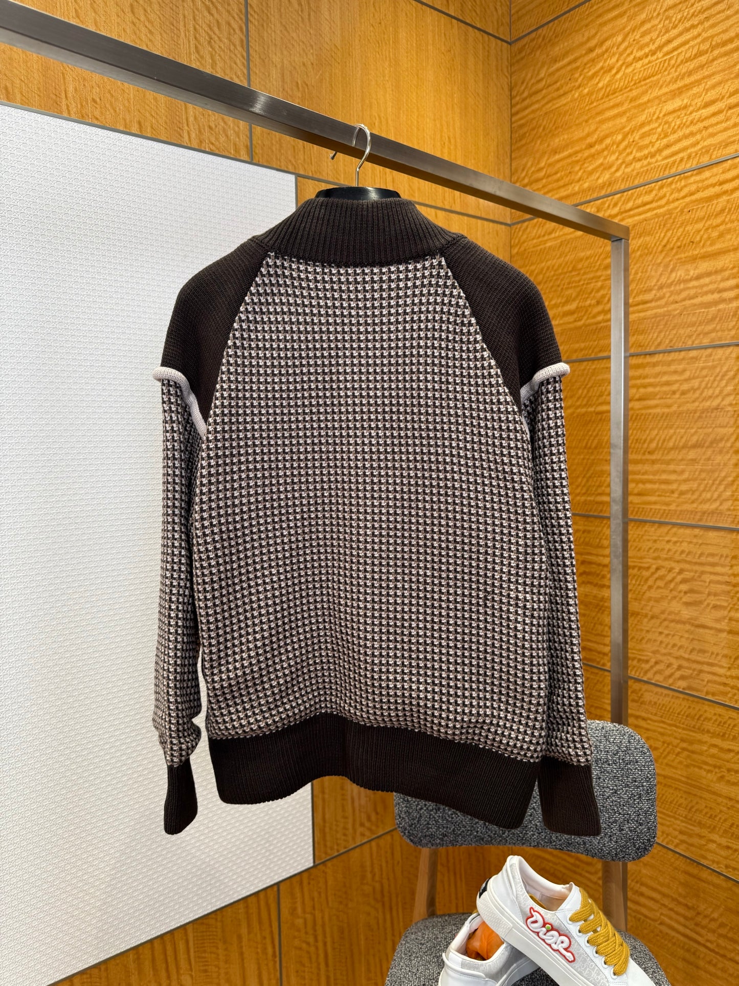 LOU JUMPER