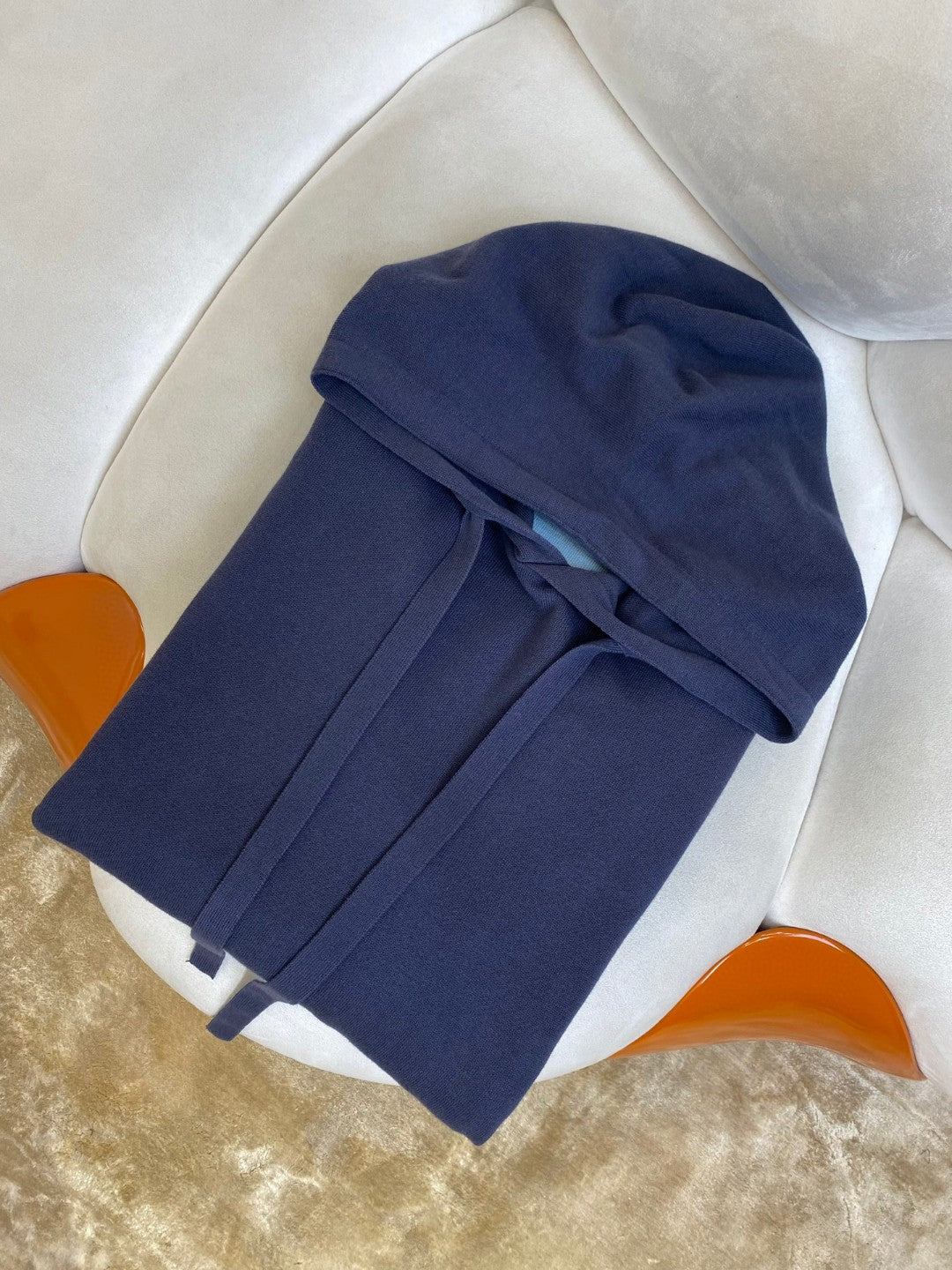 LOU HOODIE