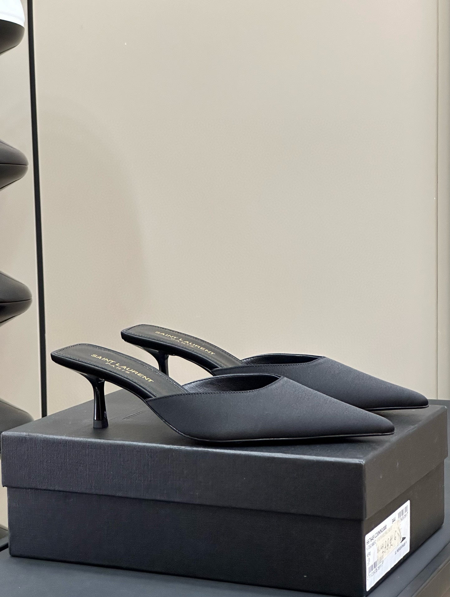 SL HEELS
