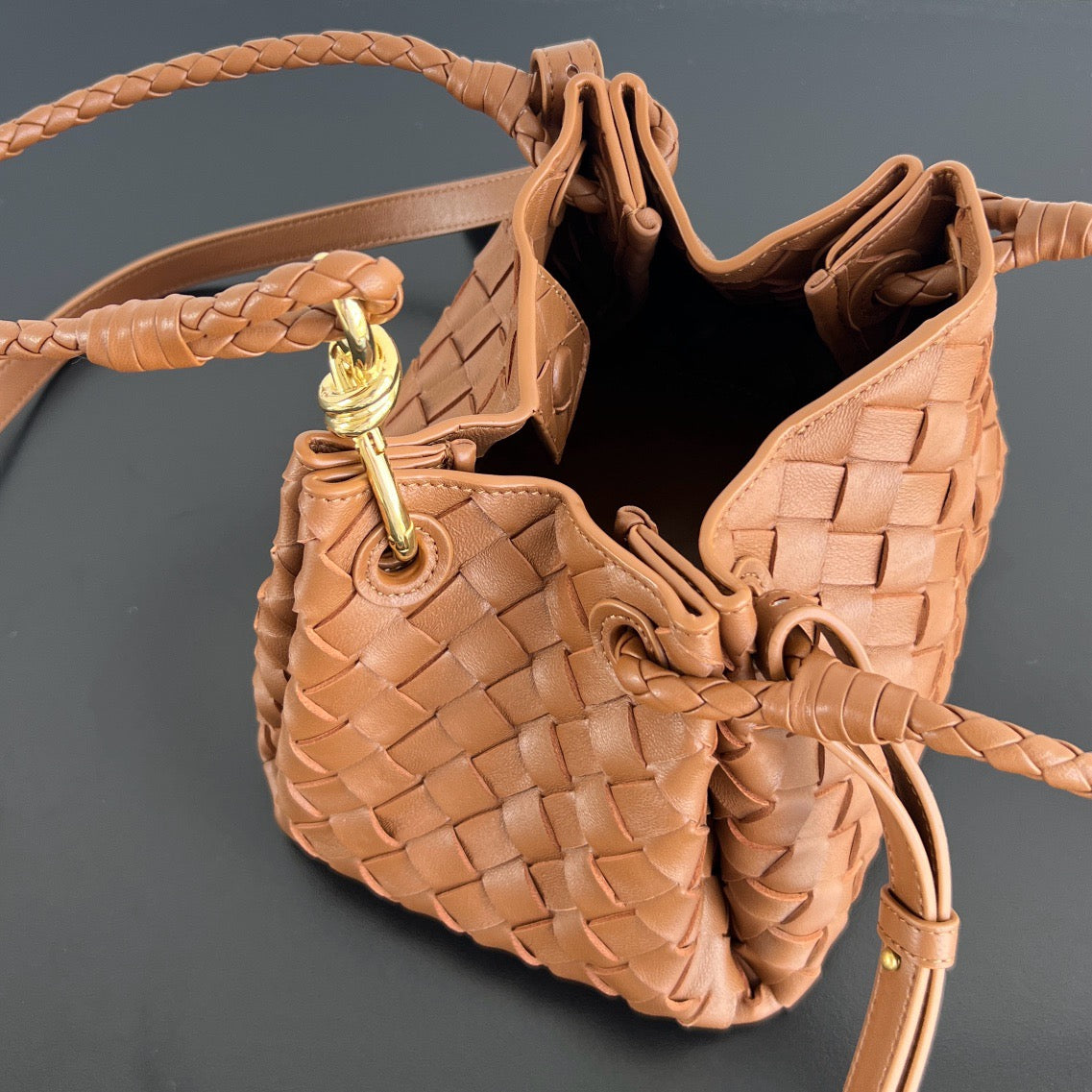 BOTT SMALL PARACHUTE CHAIN BAG