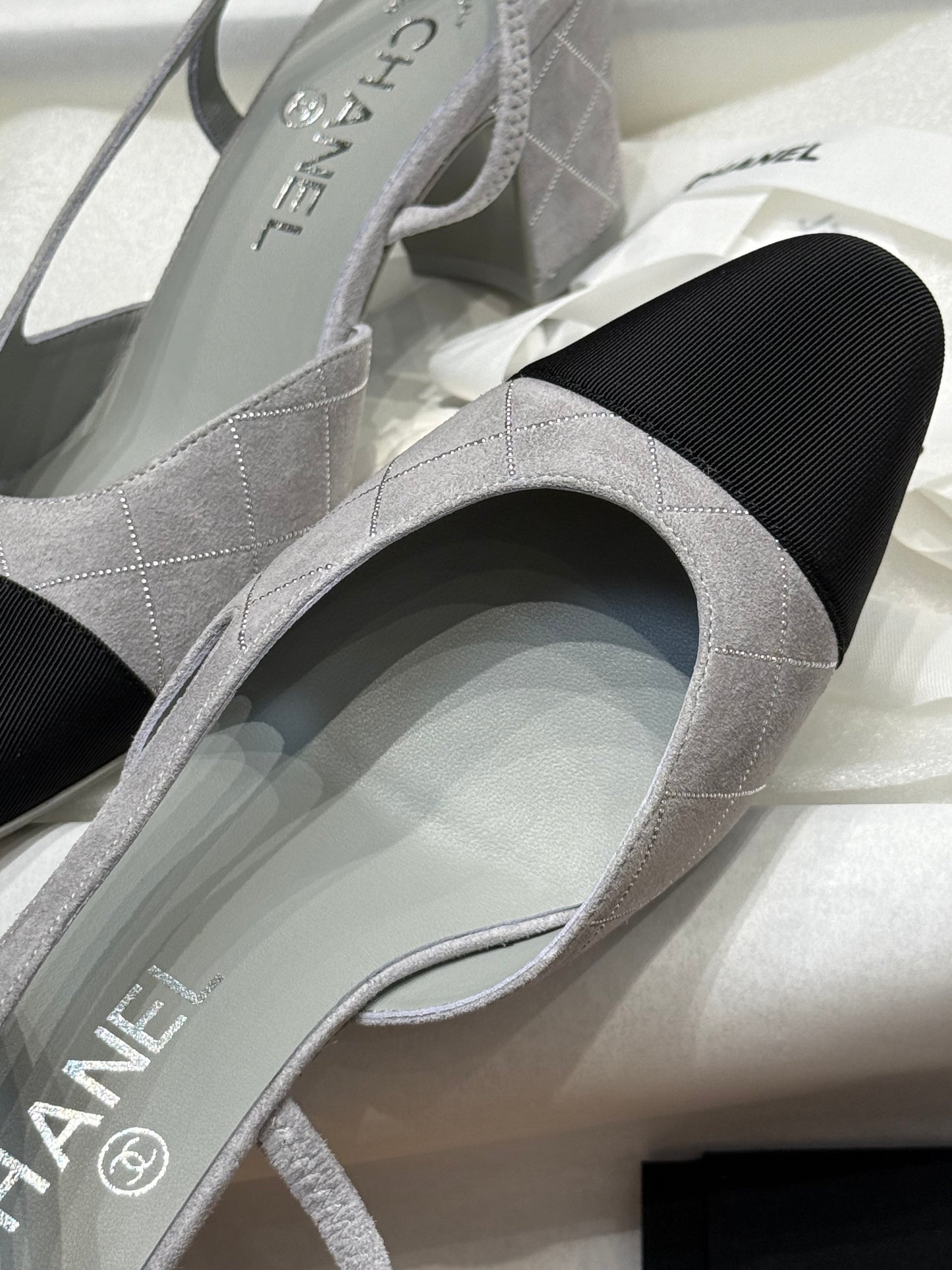 CC SLINGBACK PUMPS