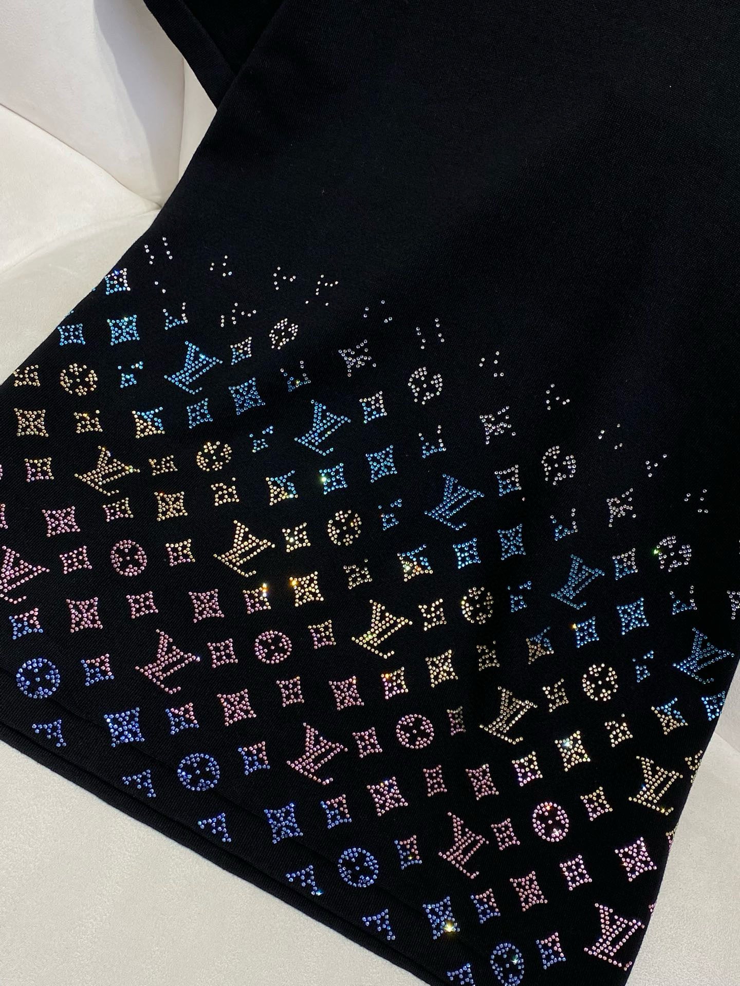 LOU T-SHIRT