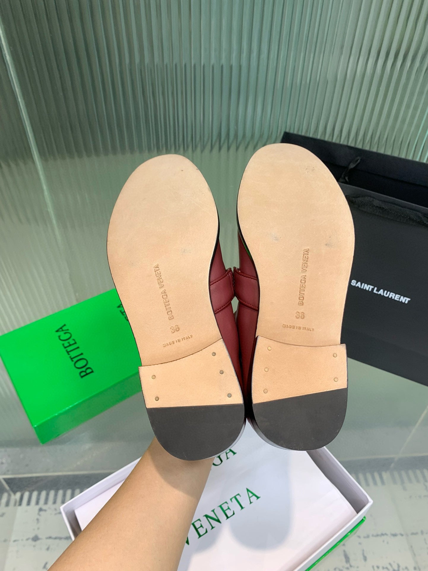 BOTT LOAFERS