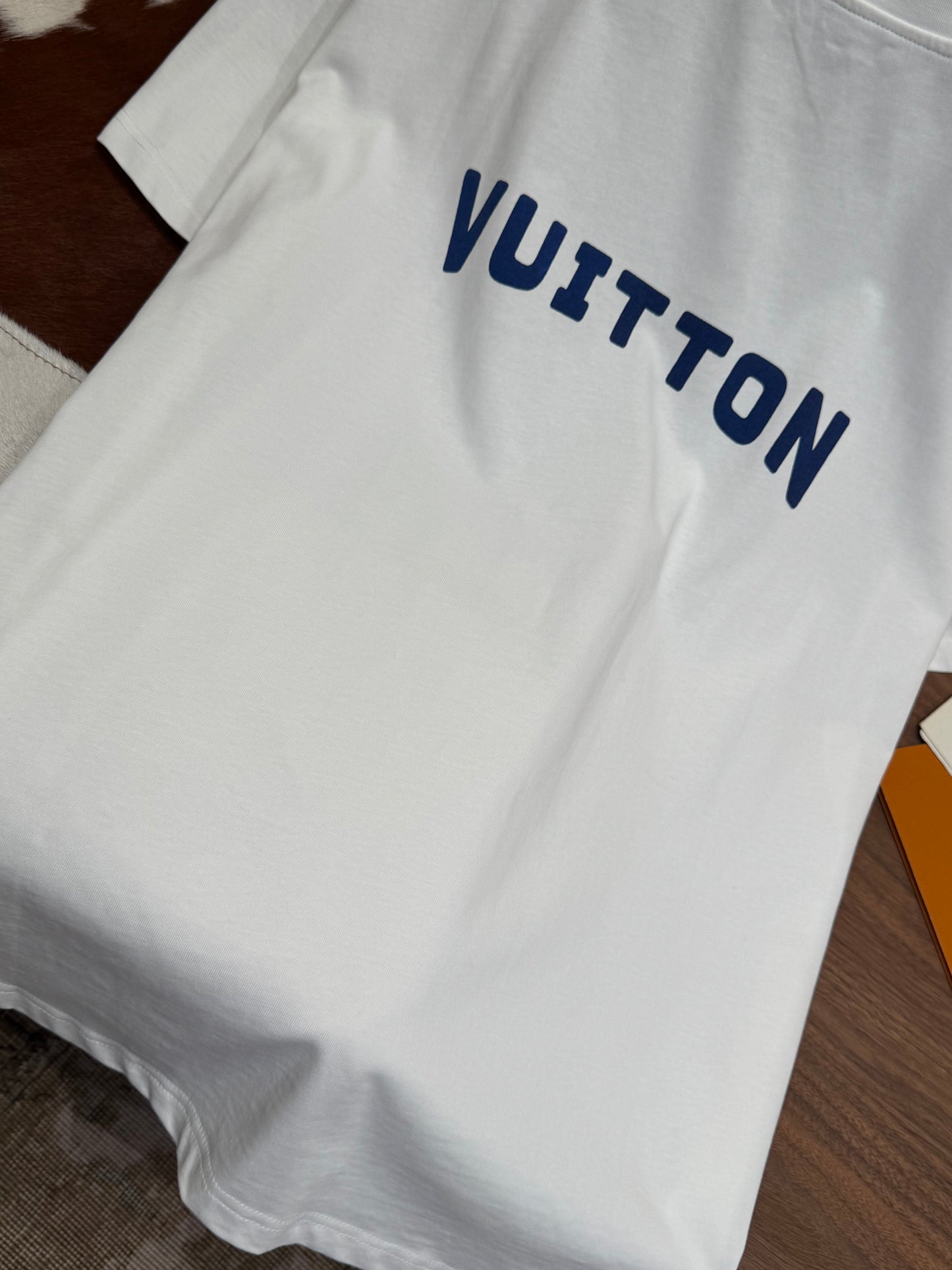 LOU T-SHIRT