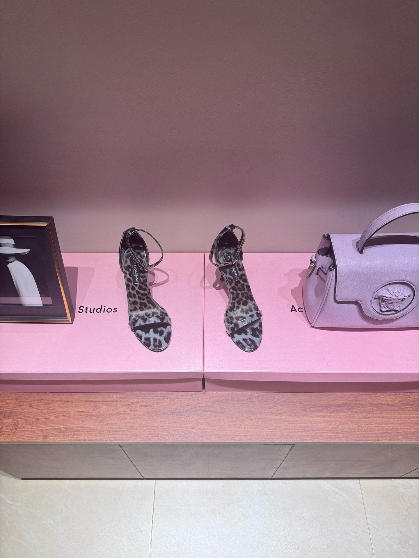 D&G HEELS