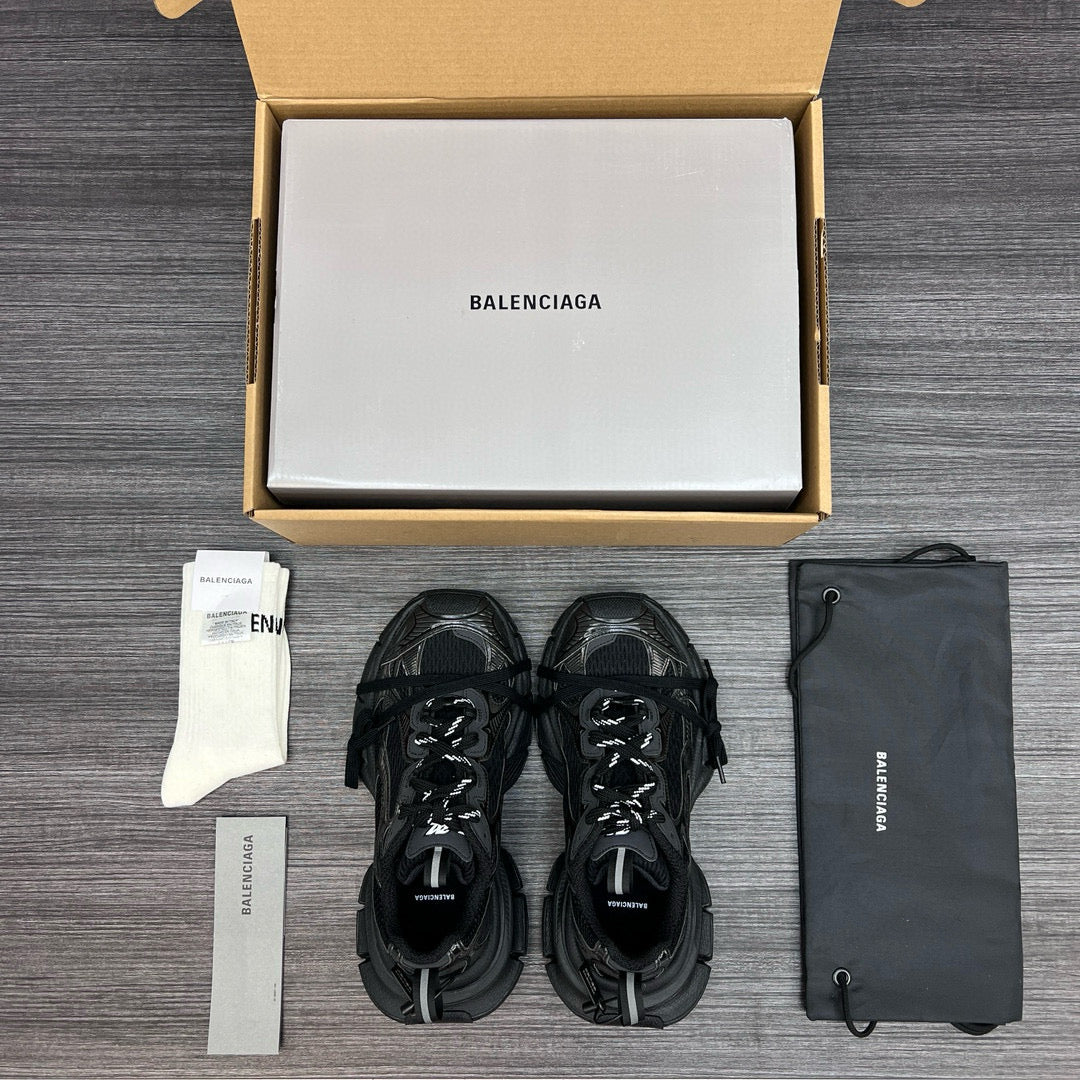 BAL 3XL TRAINERS