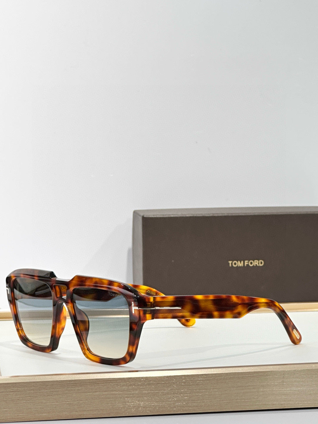 TOM F SUNGLASSES