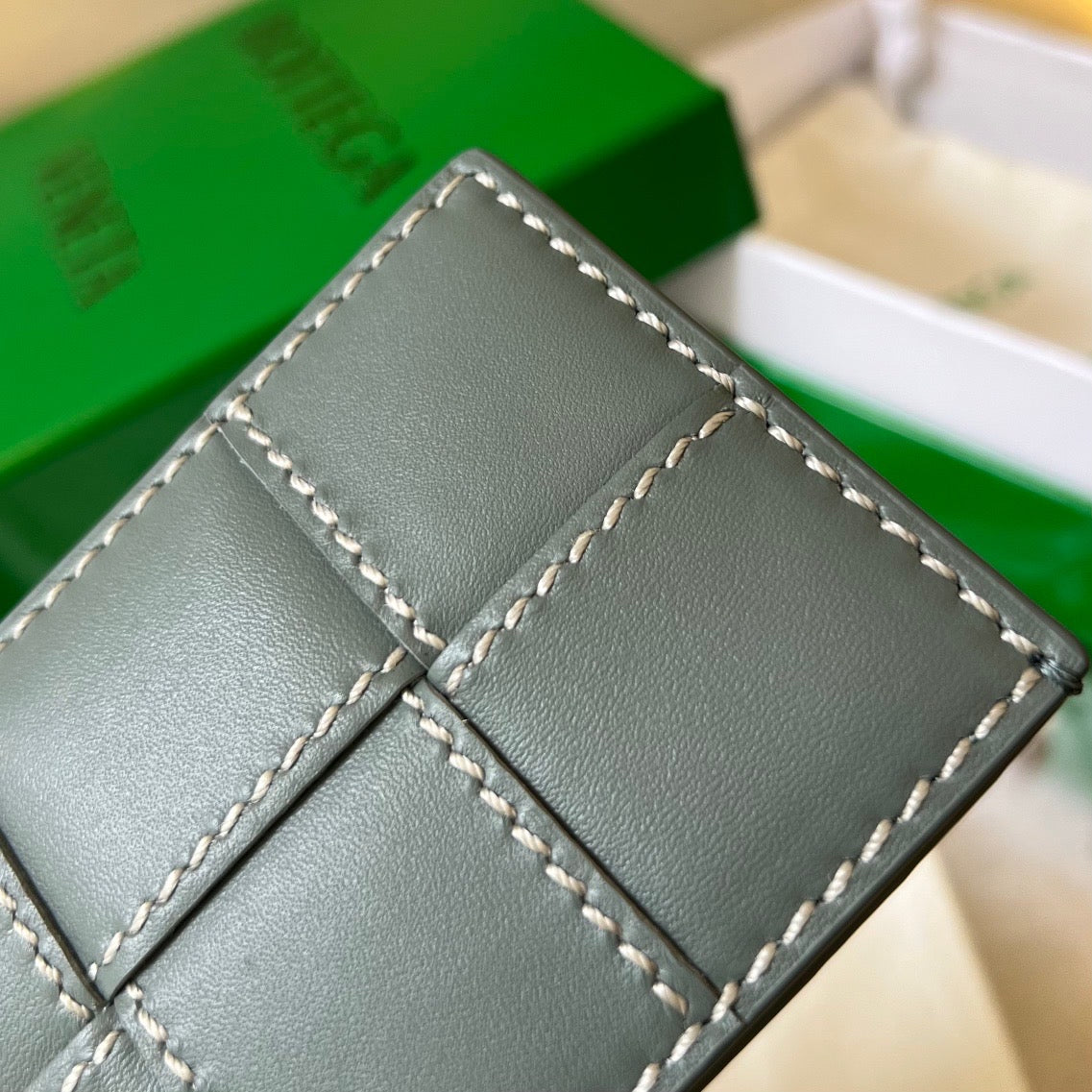 BV CARD HOLDER