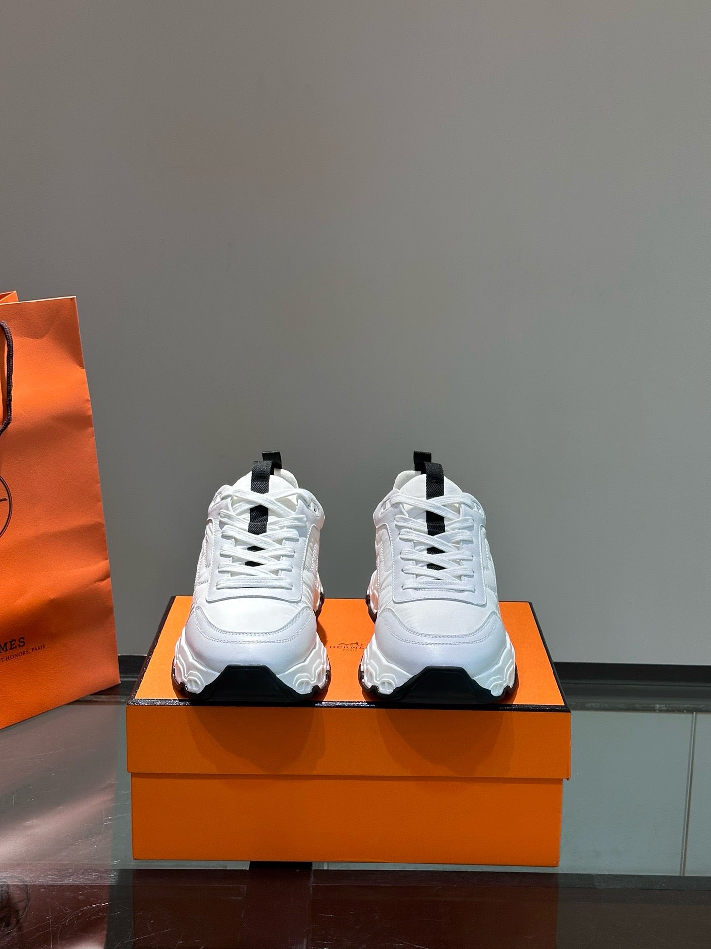 HERM IMPULSE SNEAKER