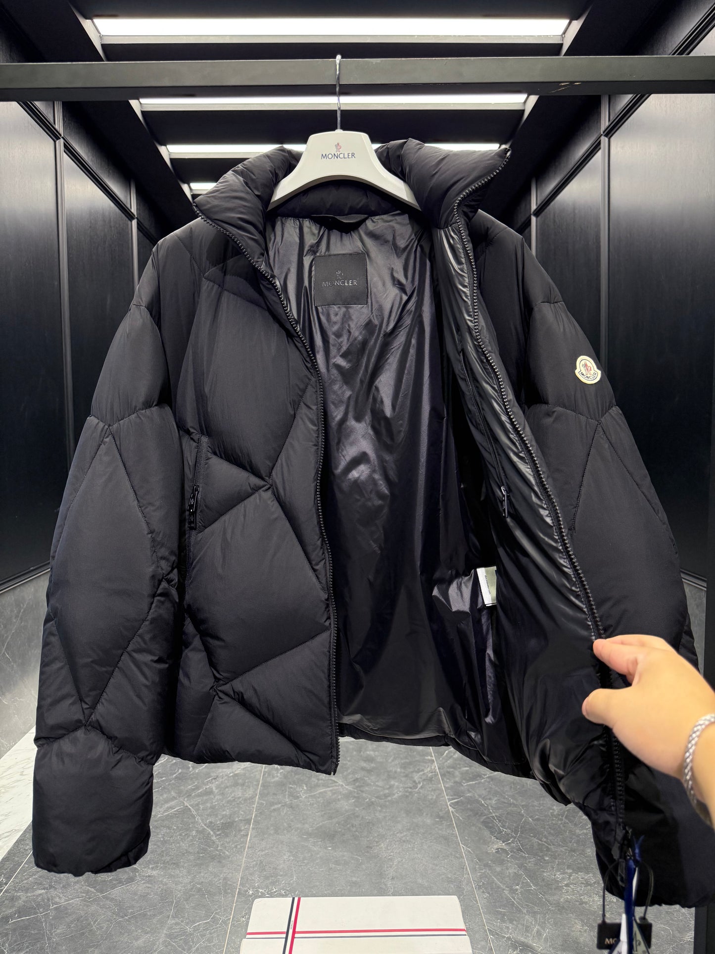MONC VARDAR JACKET