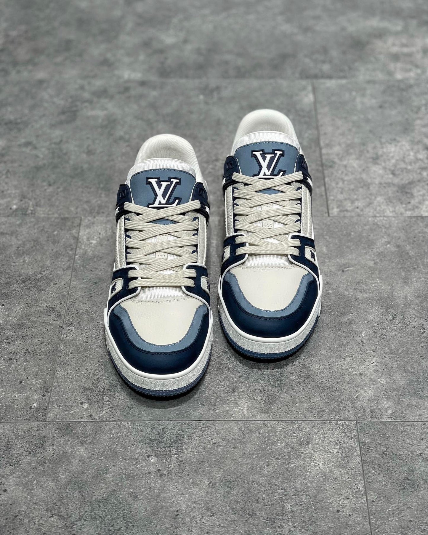 LOU TRAINERS