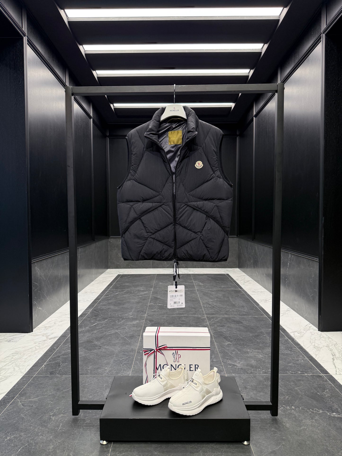 MONC VENDAVEL VEST