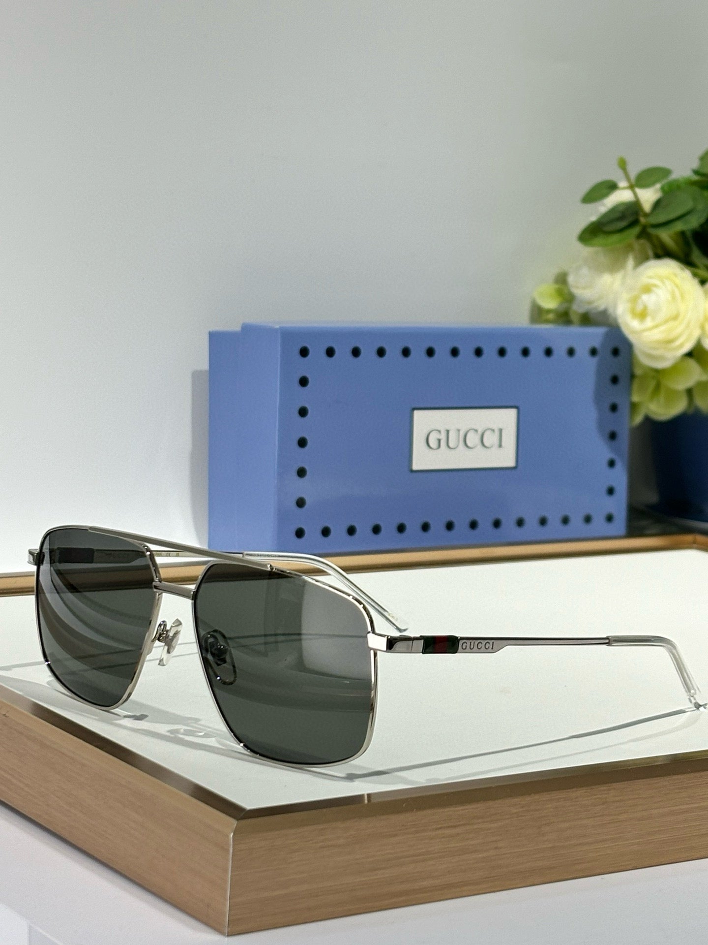 GG SUNGLASSES