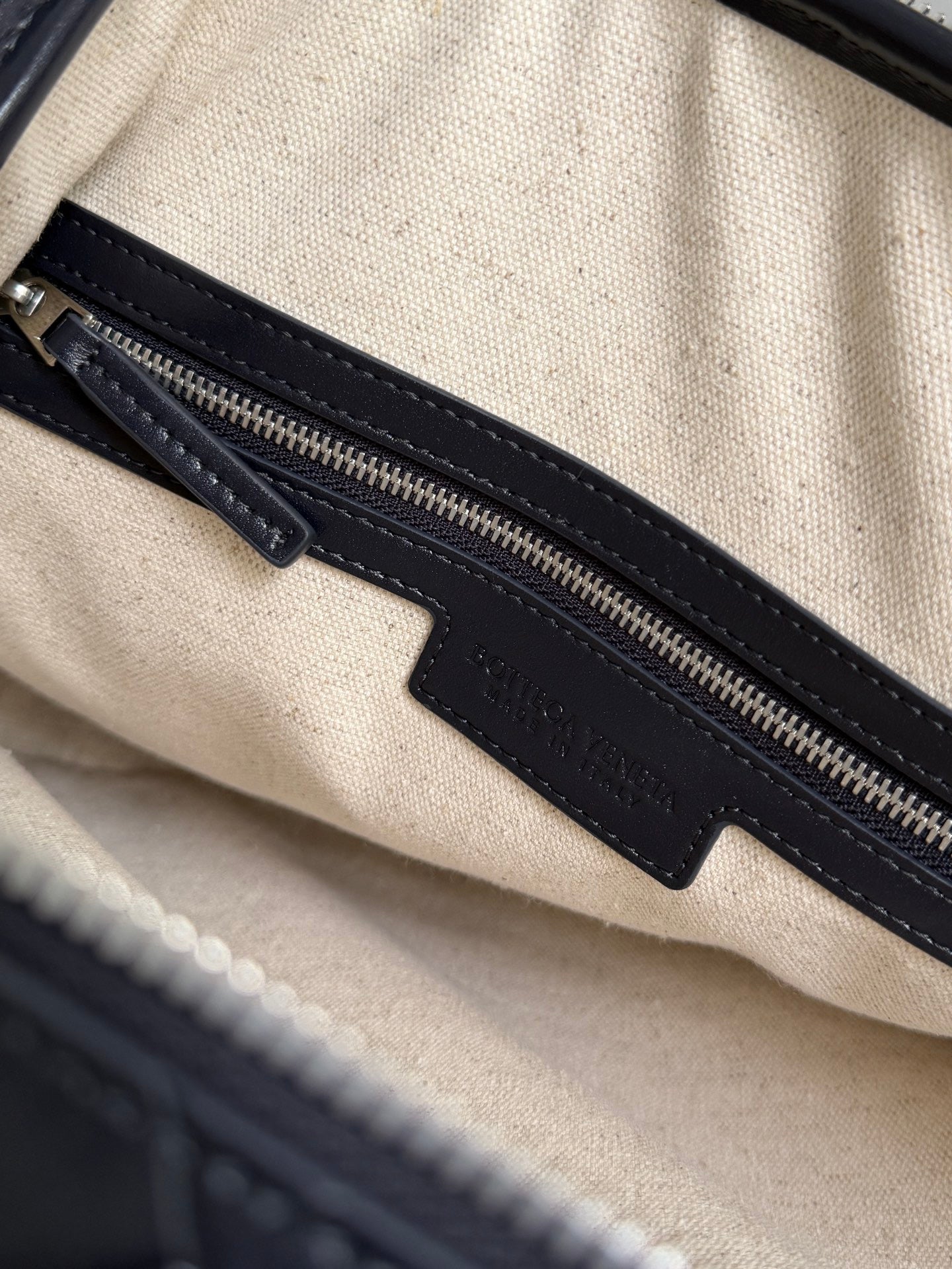 BOTT V GETAWAY BRIEFCASE
