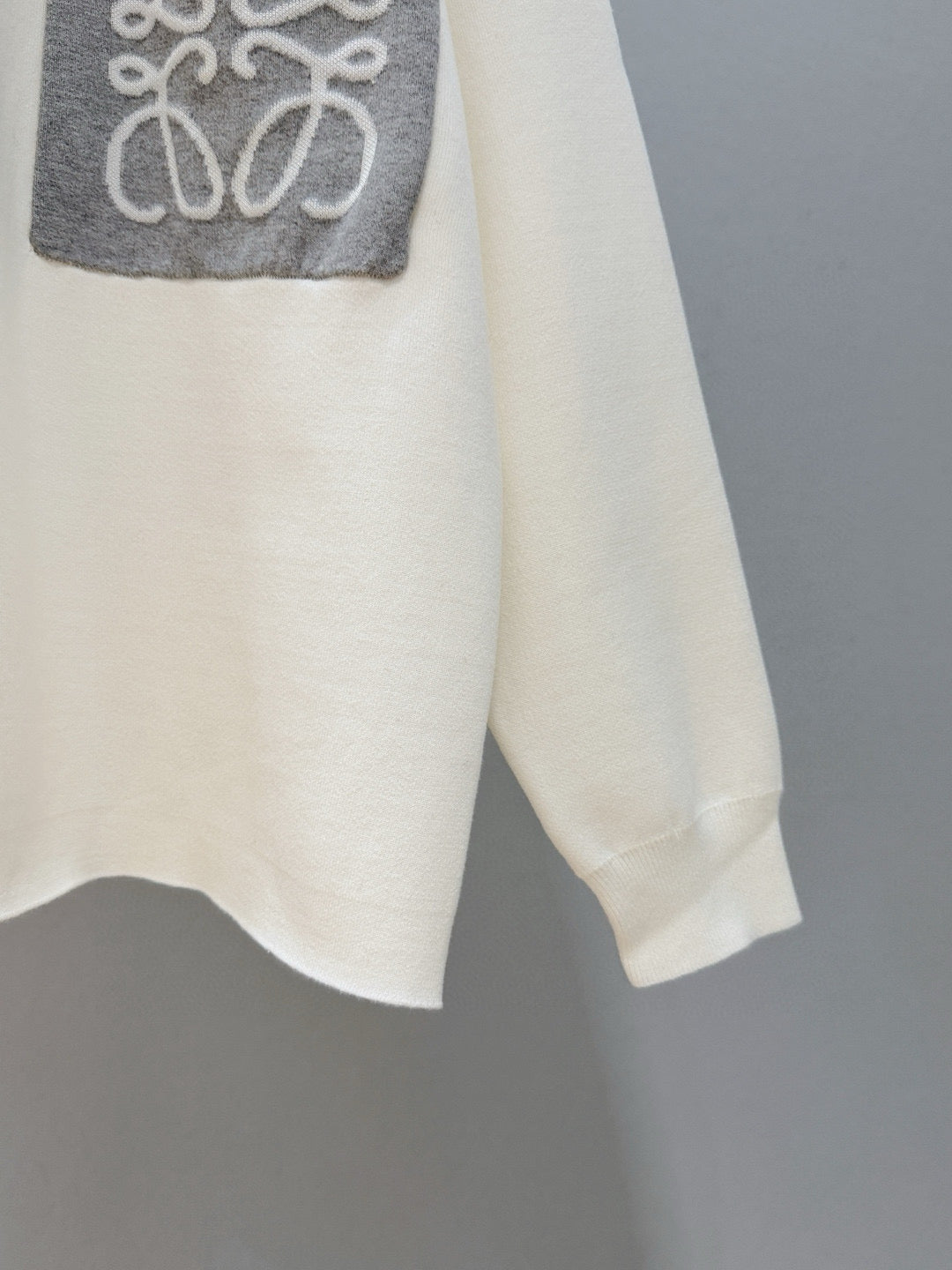 LOEW JUMPER