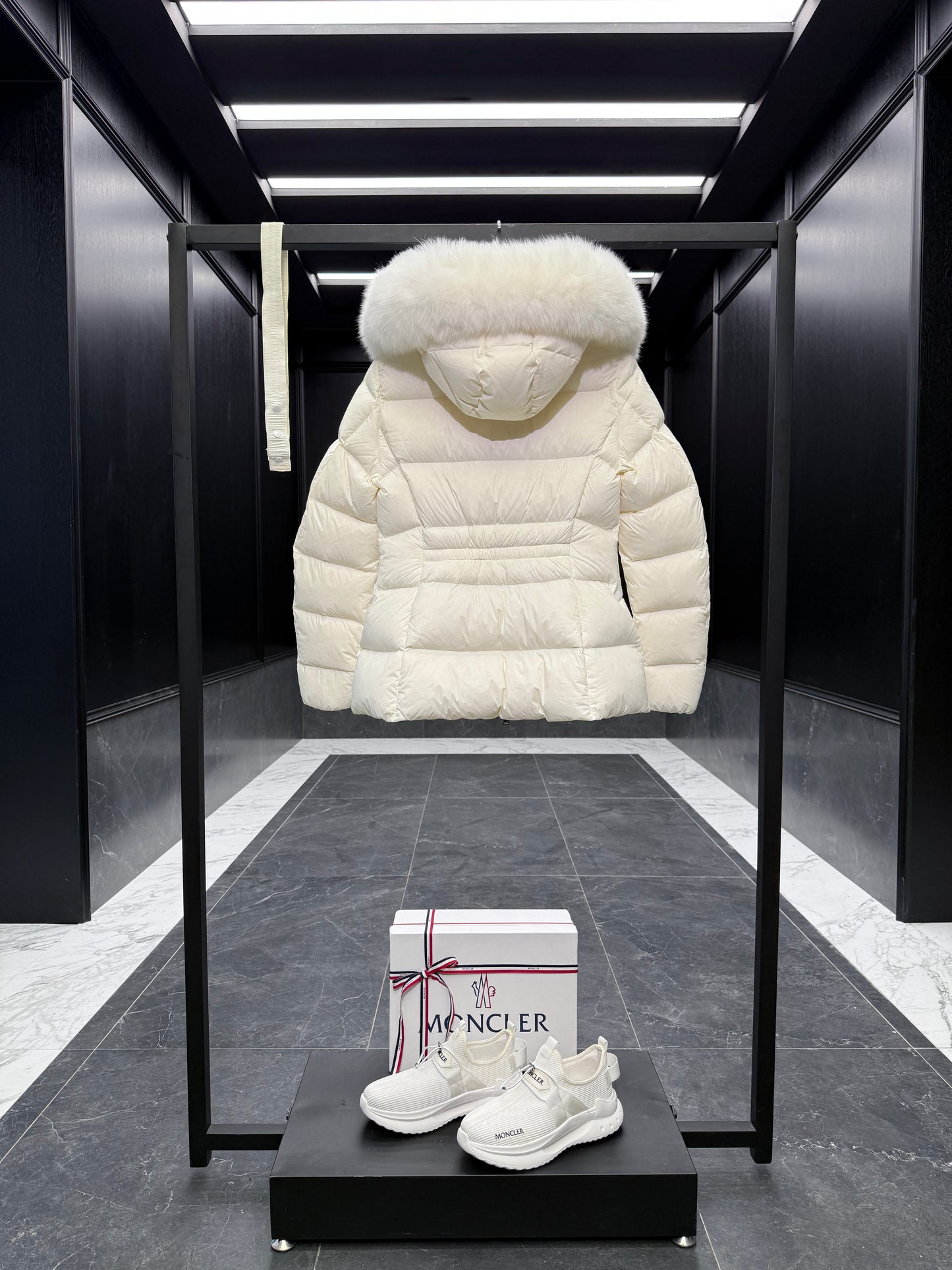 MONC BOED JACKET