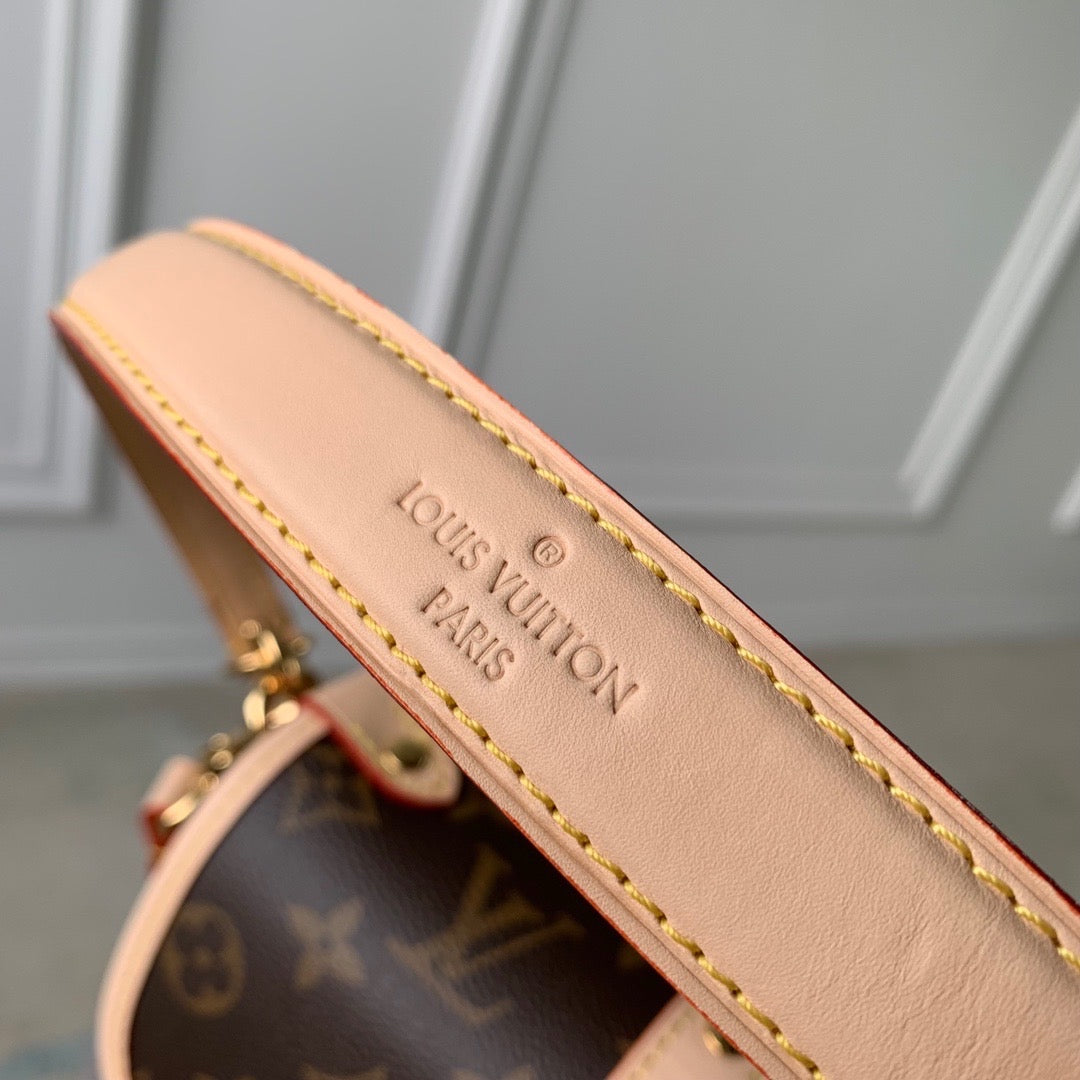 LOU SAUMUR BB BAG
